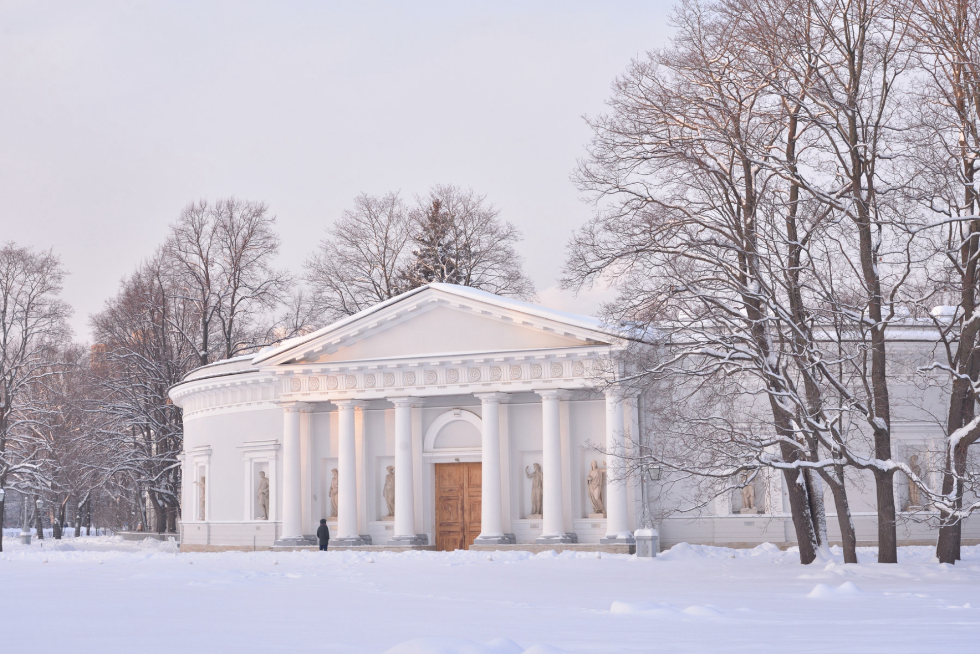 Здание кухни Елагиноостровского дворца на Елагином острове в Санкт-Петербурге. Источник: Shutterstock