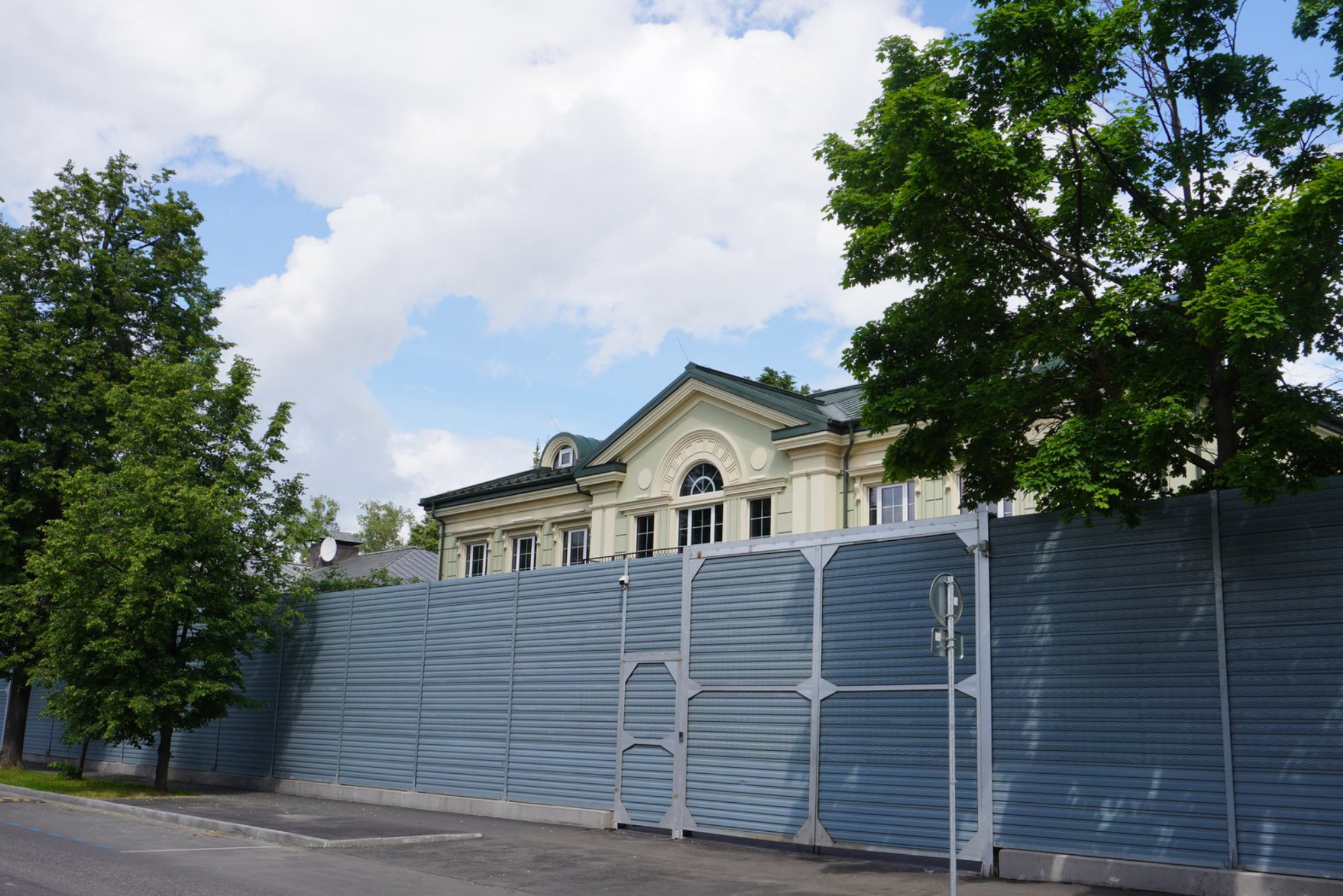 Сейчас поселок меняет свой внешний облик. Автор фото: Ирина Жарикова