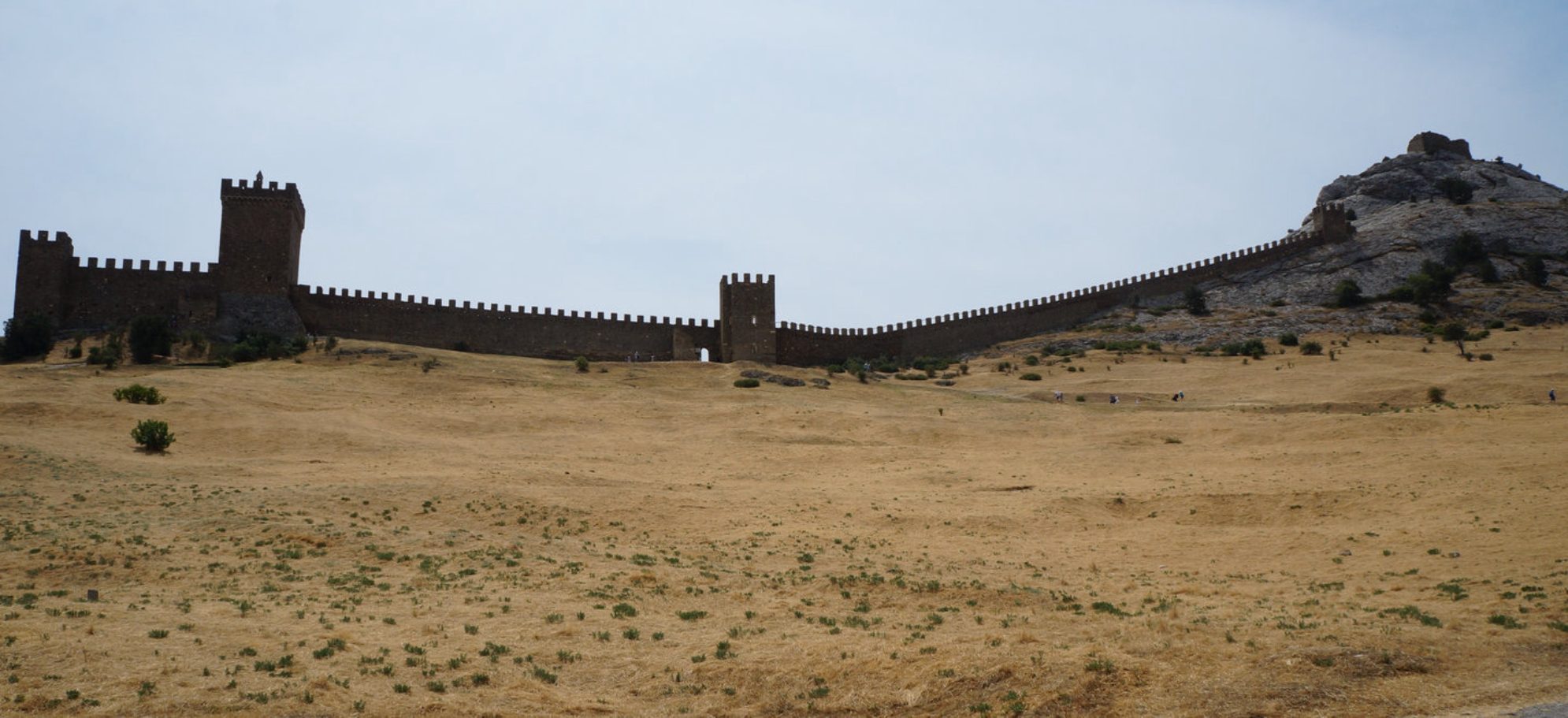 Главные ворота крепости. shutterstock.com