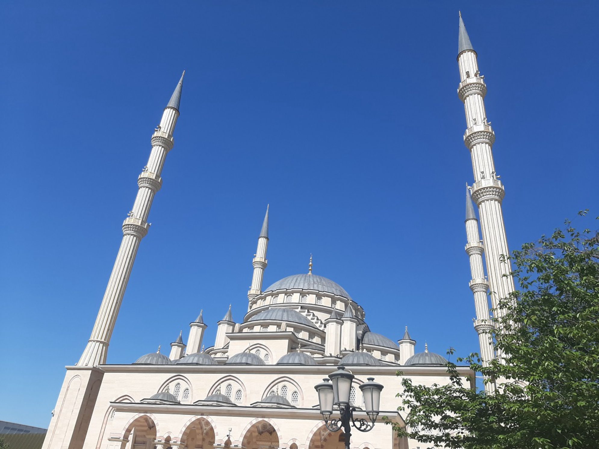 Мечеть «Сердце Чечни» вблизи, Грозный. Автор фото: Ирина Дорофеева