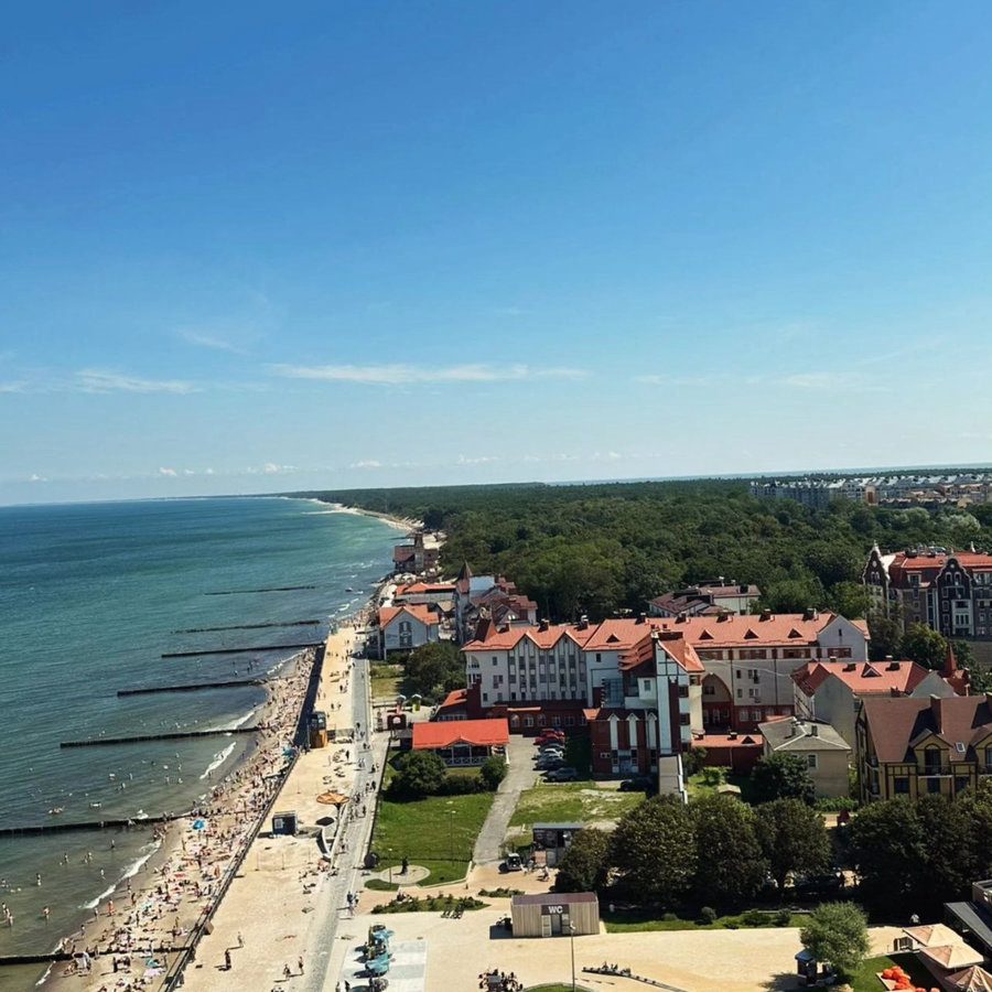 Вид на город и прибрежную территорию с колеса обозрения. Автор фото: Александр Мокин