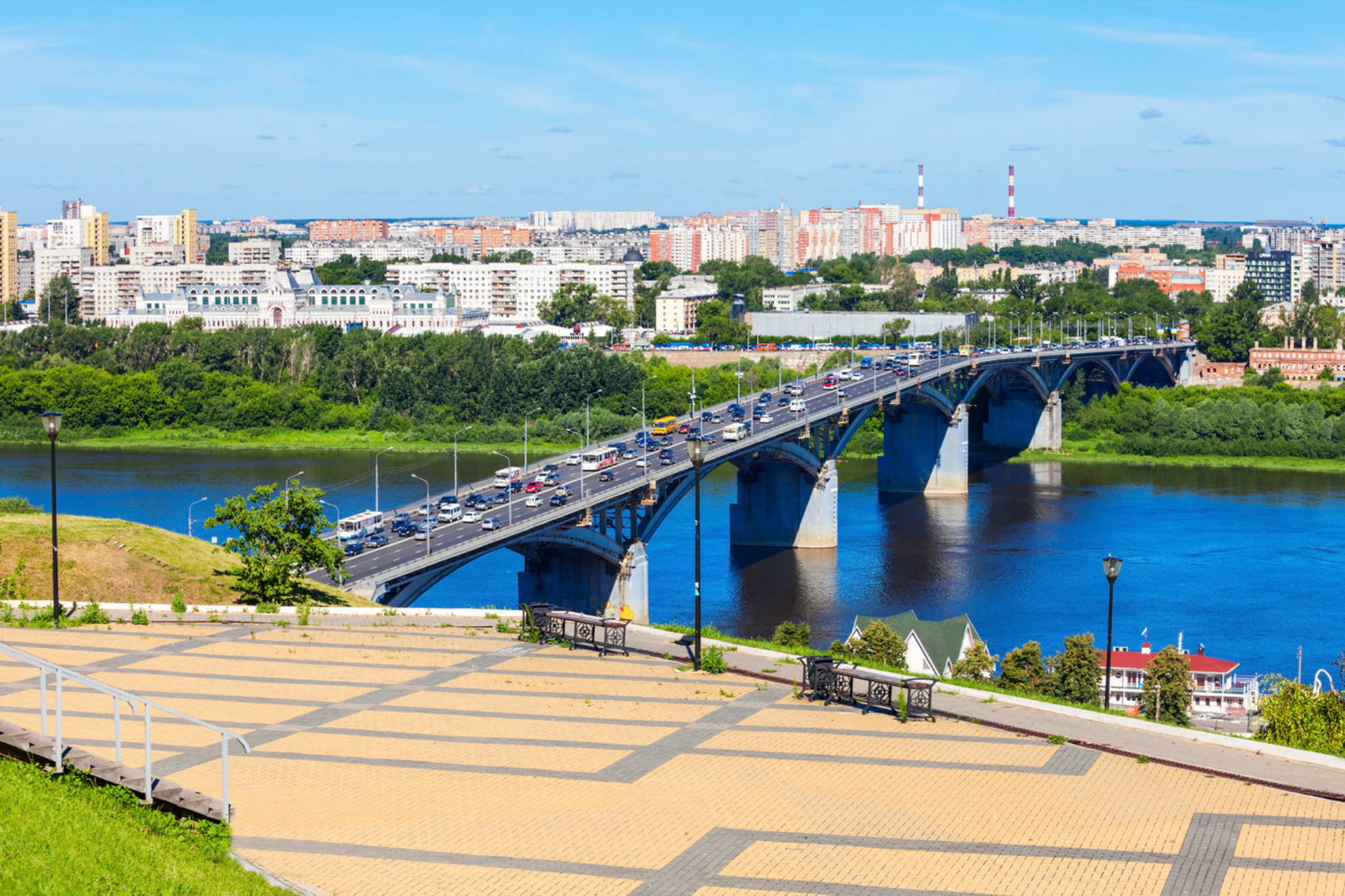 Канавинский мост - легендарная переправа через Оку Shutterstock