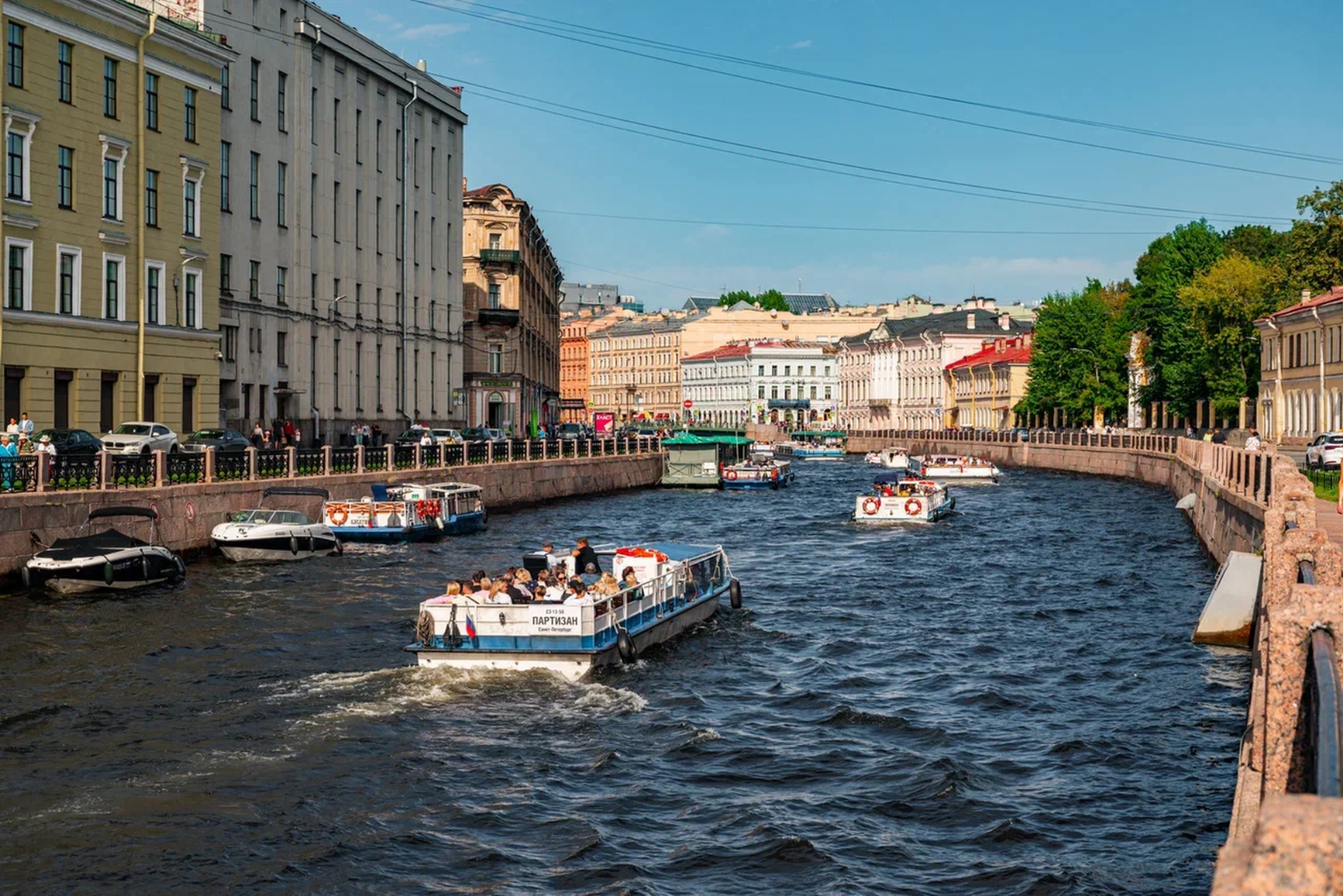 Набережная реки Мойки в Санкт-Петербурге.Источник фото: Лицензионный фотобанк Санкт-Петербурга