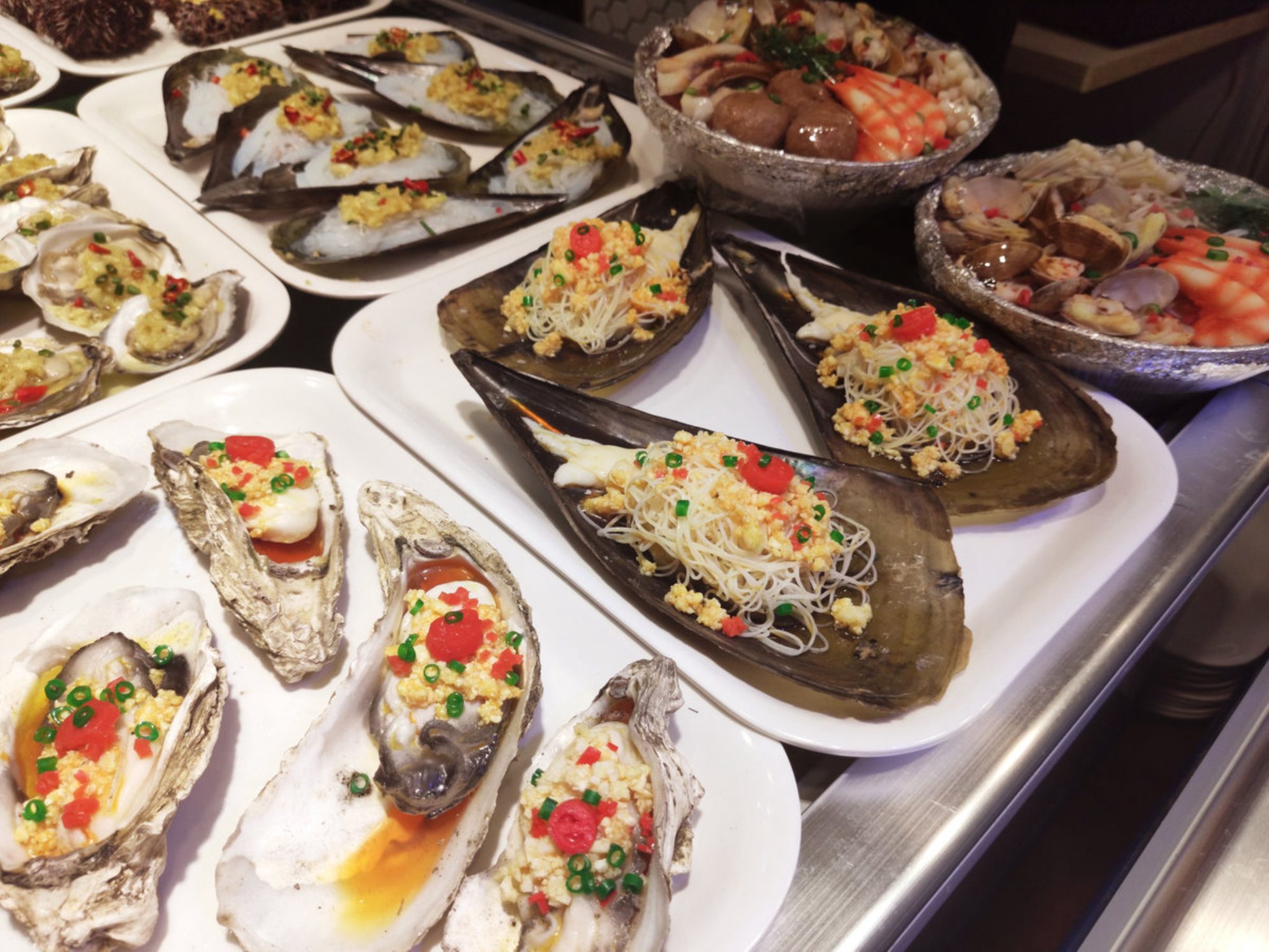 Китайская уличная еда - это яркое сочетание вкусов и ароматов. Источник фото: shutterstock.com