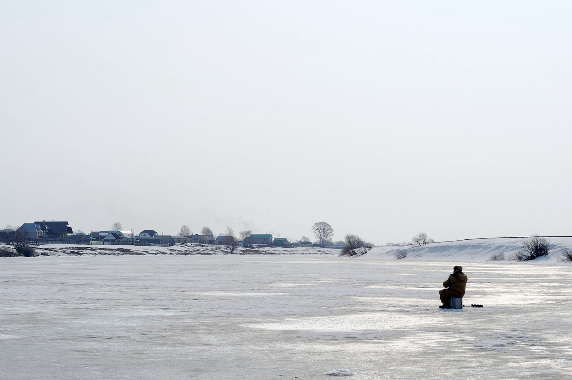 Зимняя рыбалка. Источник: Shutterstock