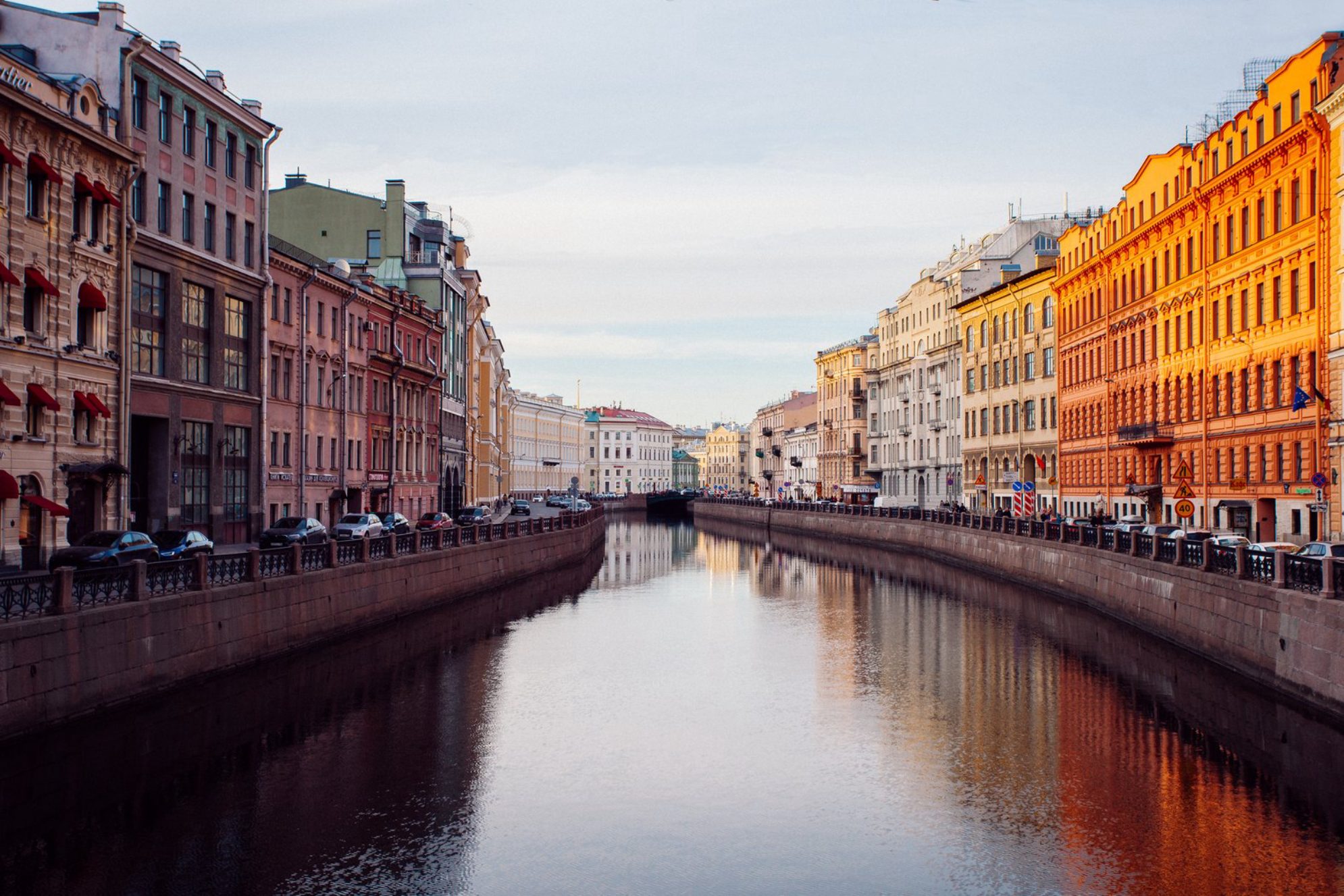 Таких пейзажей с суши не увидишь. Источник фото: elements.envato.com