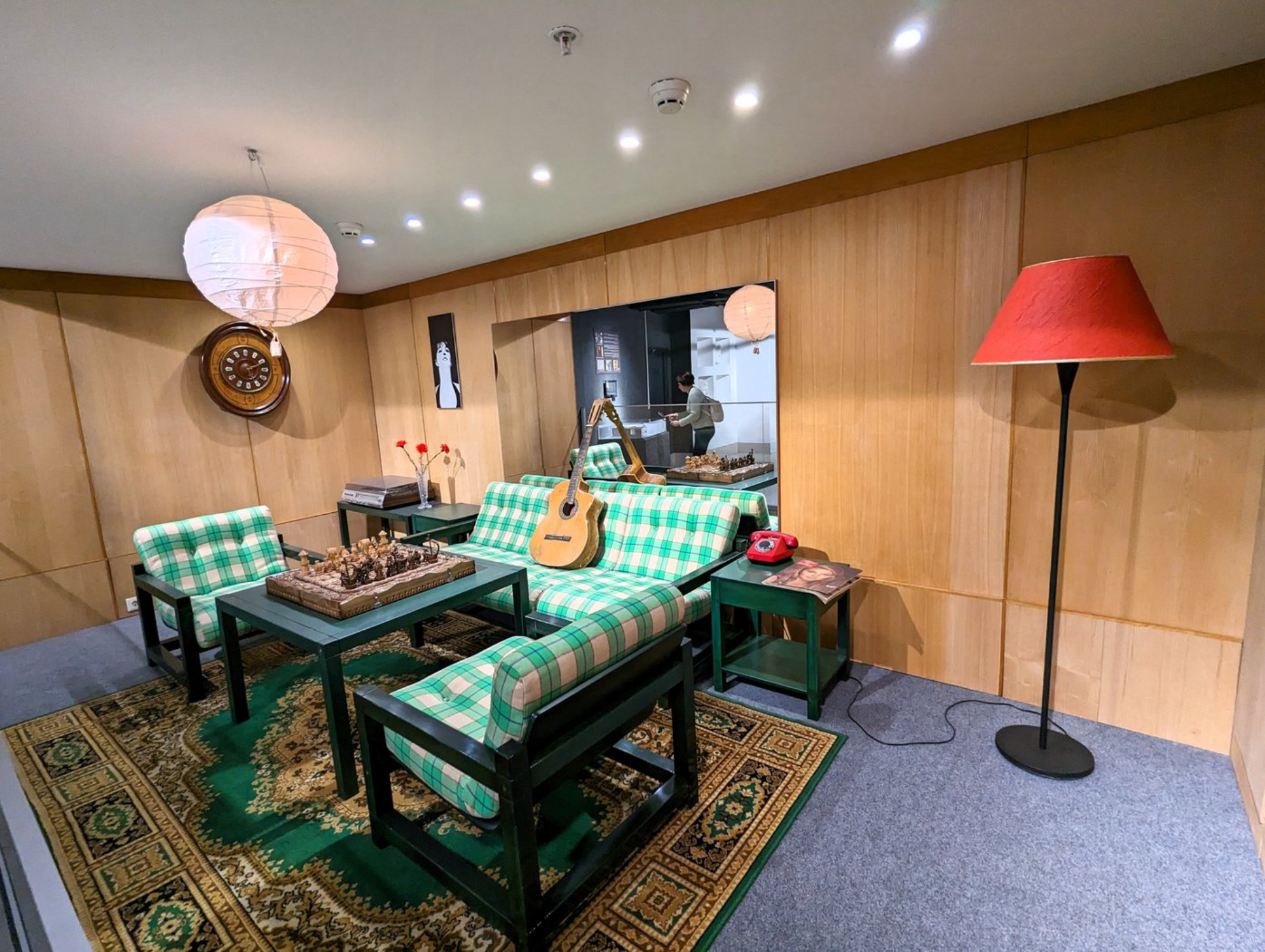 Воссозданная обстановка одной из комнат квартиры на Малой Грузинской, 28 в Москве. Автор фото: Любовь Федорова