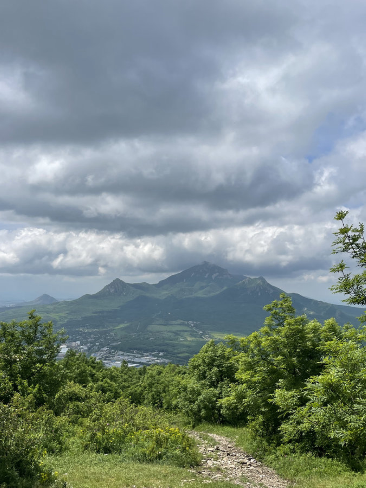 Вид с вершины горы Машук. Автор: Анастасия Рейзес