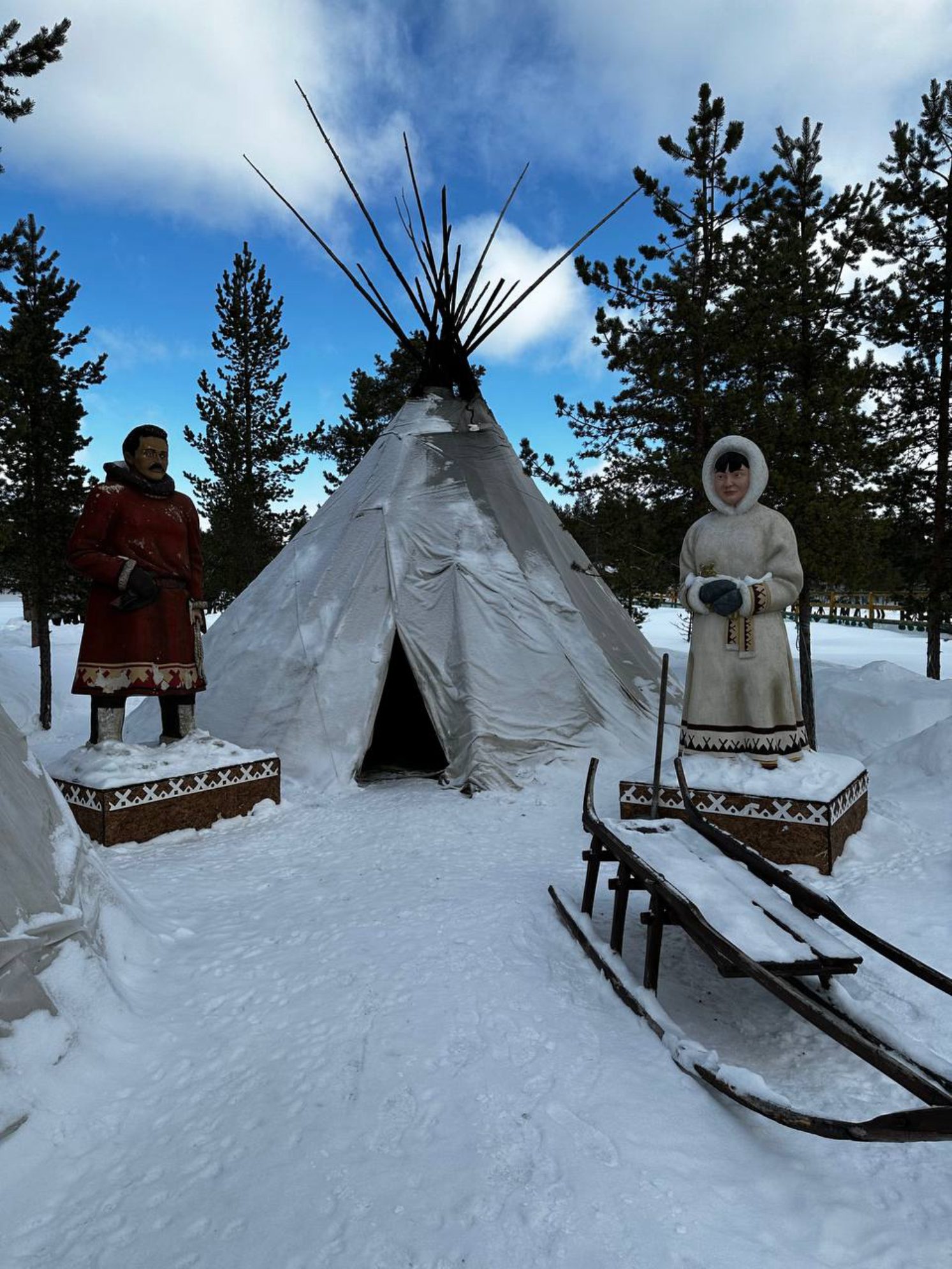 Чум на территории Саамской деревни. Автор фото: Анастасия Тронькова