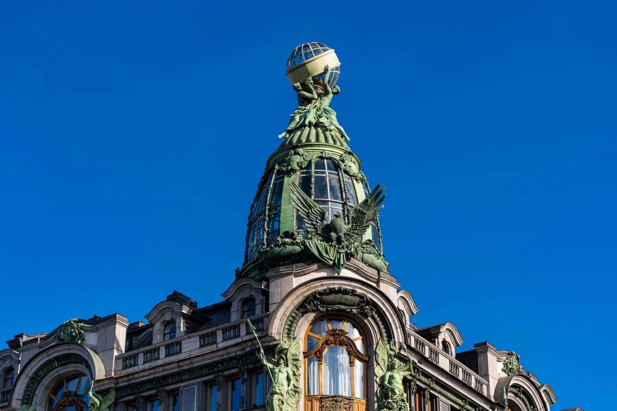 Купол и детали фасада.Источник фото: disk.yandex.ruАвтор: Лицензионный фотобанк СПб ГБУ "ГТИБ"