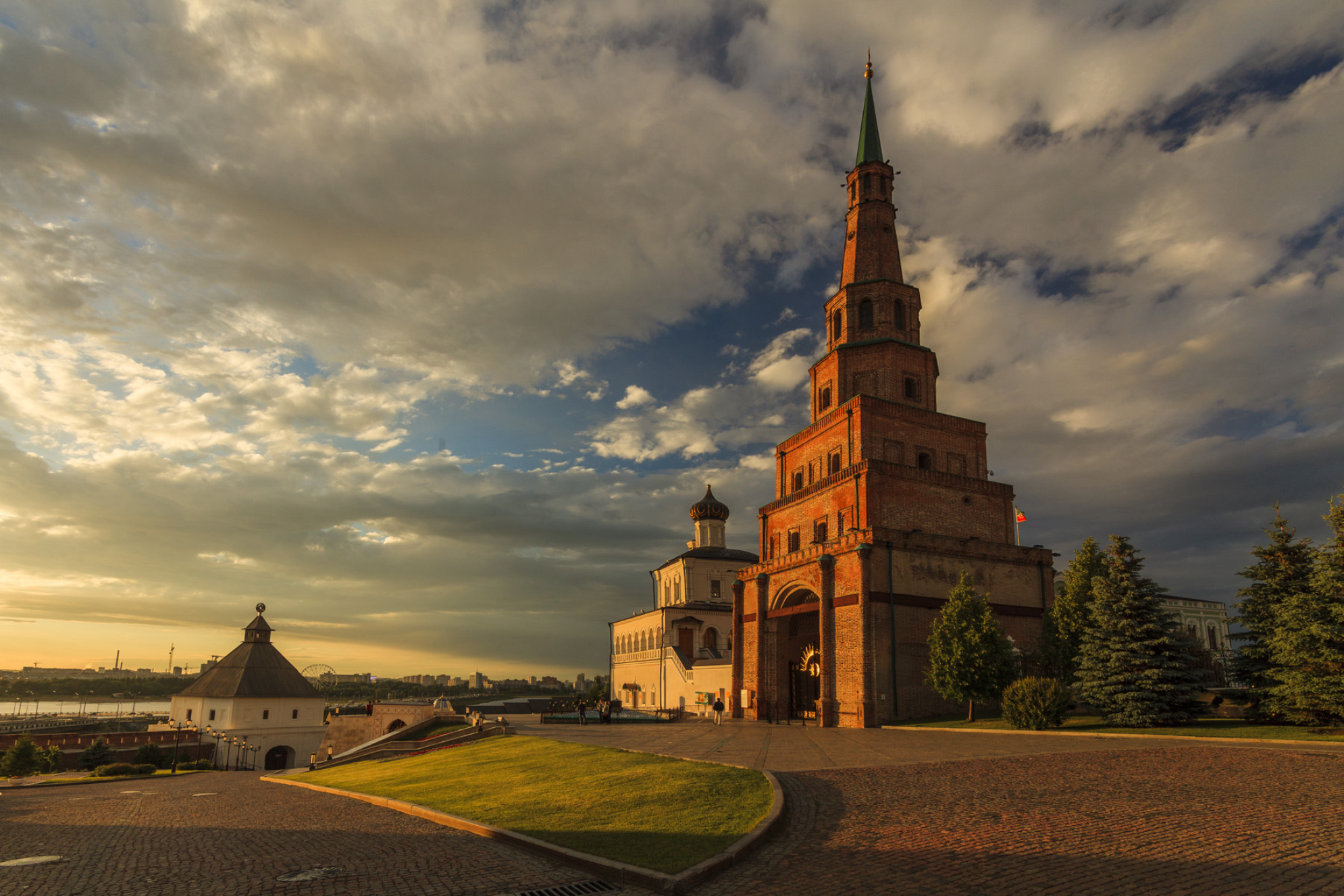 Падающая башня Сююмбике Казанского Кремля, Республика Татарстан. Источник: Shutterstock