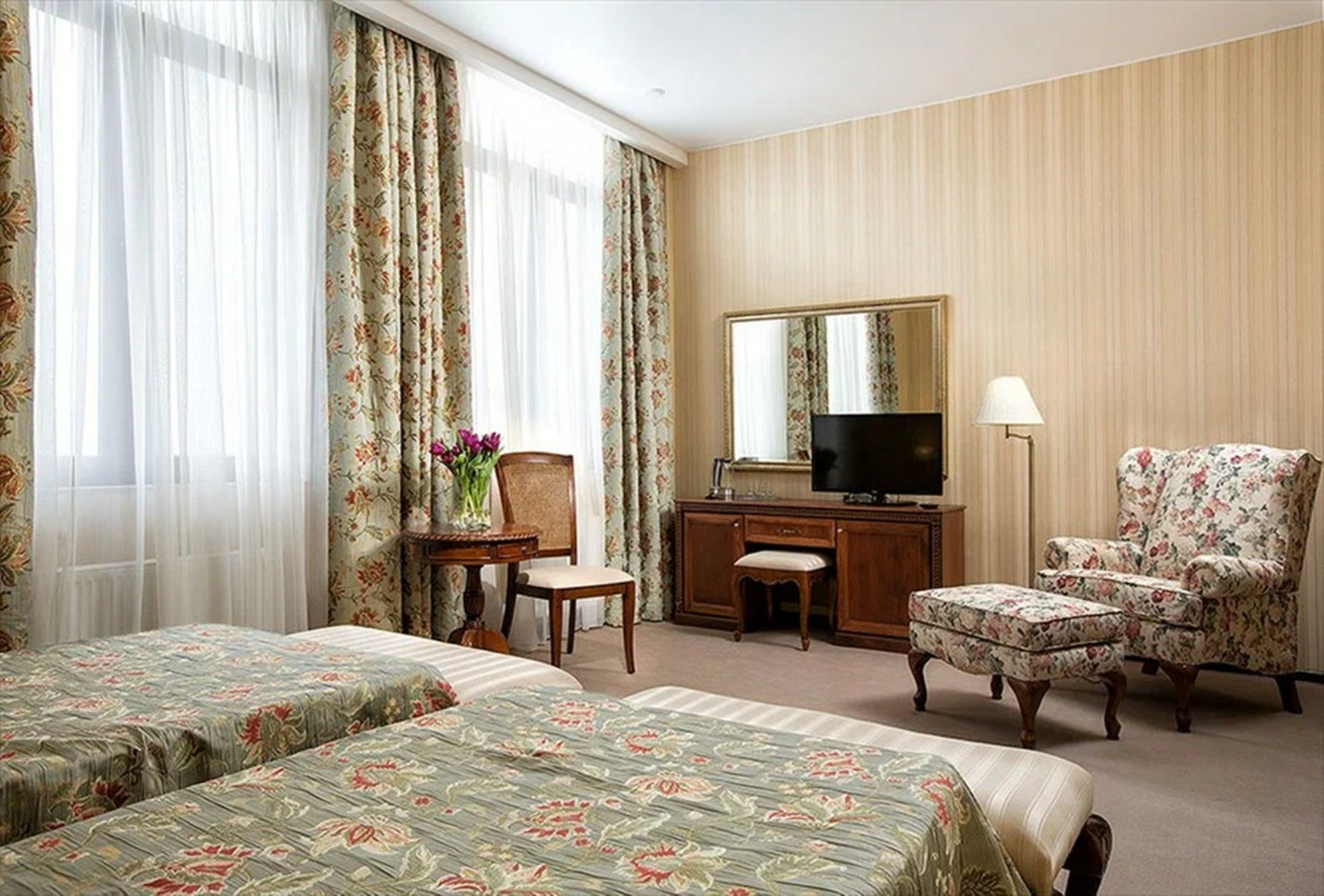 Отель Dolphin Resort by Stellar Hotels 4*, Сочи, Россия.