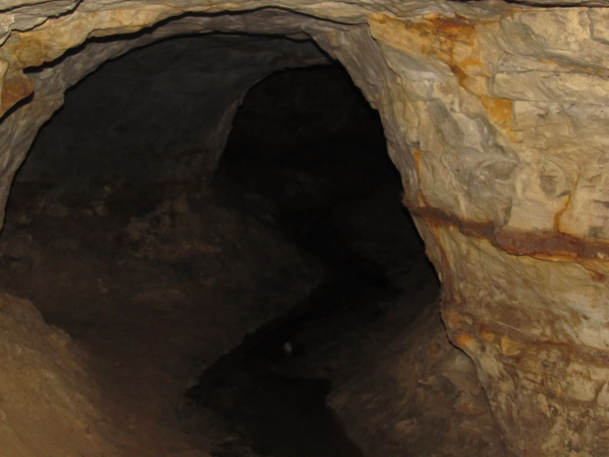 Но здесь и без легенд можно получить массу впечатлений от визуальных и физических ощущений