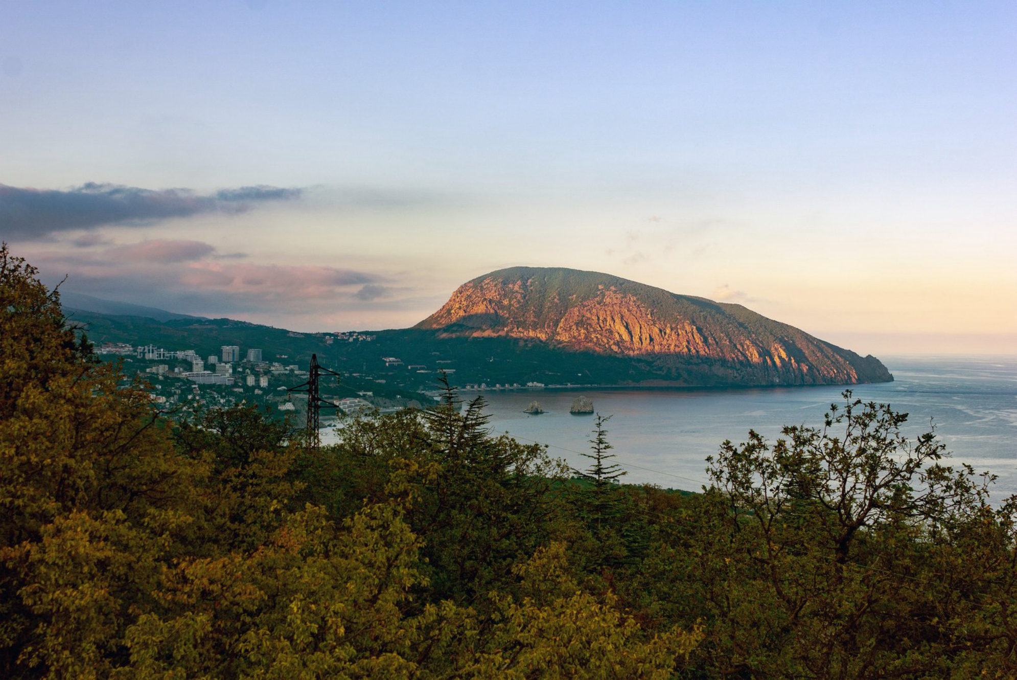 Все, что вы хотели знать о горе Аю-Даг (Медведь-горе) в Крыму