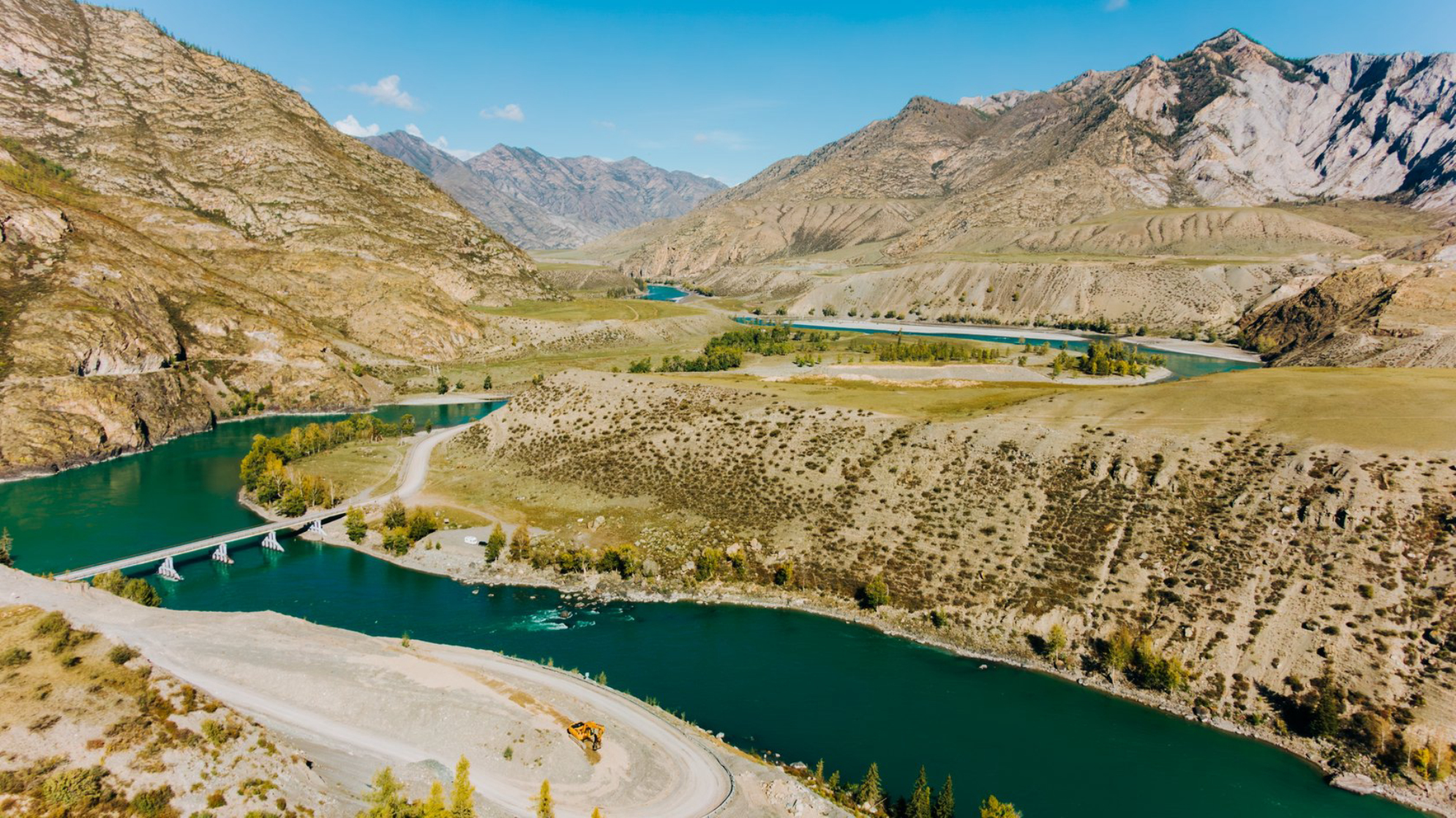 Мини-путешествие по Алтаю: Чуйский тракт, Гейзерное озеро и Алтайский Марс за два дня