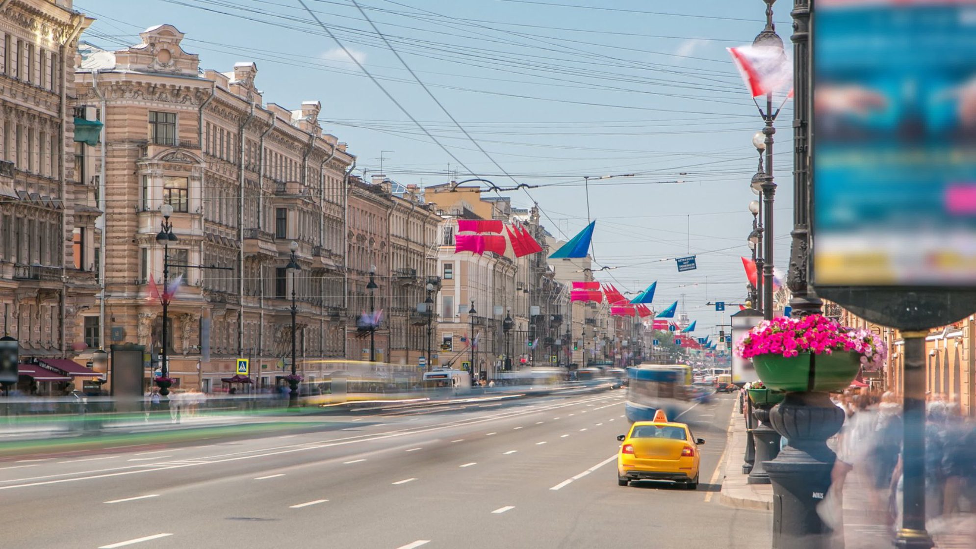 От Невского проспекта можно дойти до храма пешком. Источник фото: Shutterstock