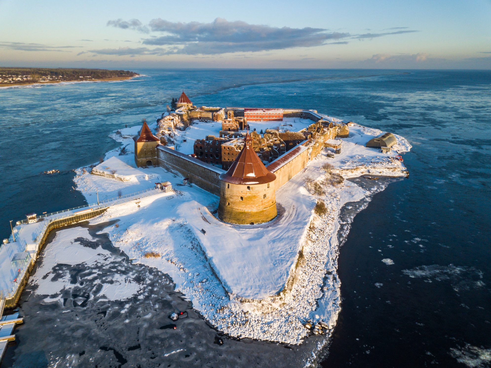 Орешек на Ладожском озере, Шлиссельбург, Ленинградская область. Источник: Shutterstock