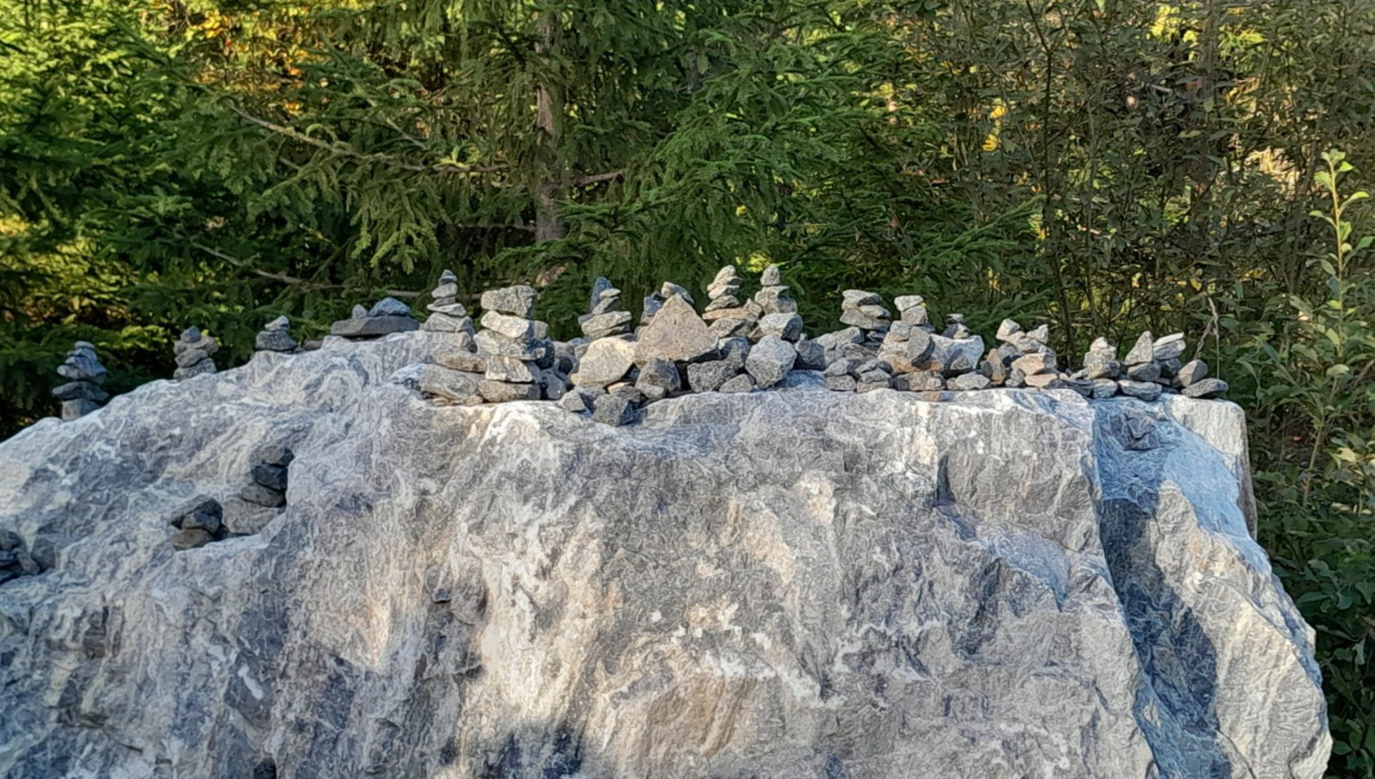 Пирамидки желаний в Рускеале.Автор фото: Ирина Жарикова