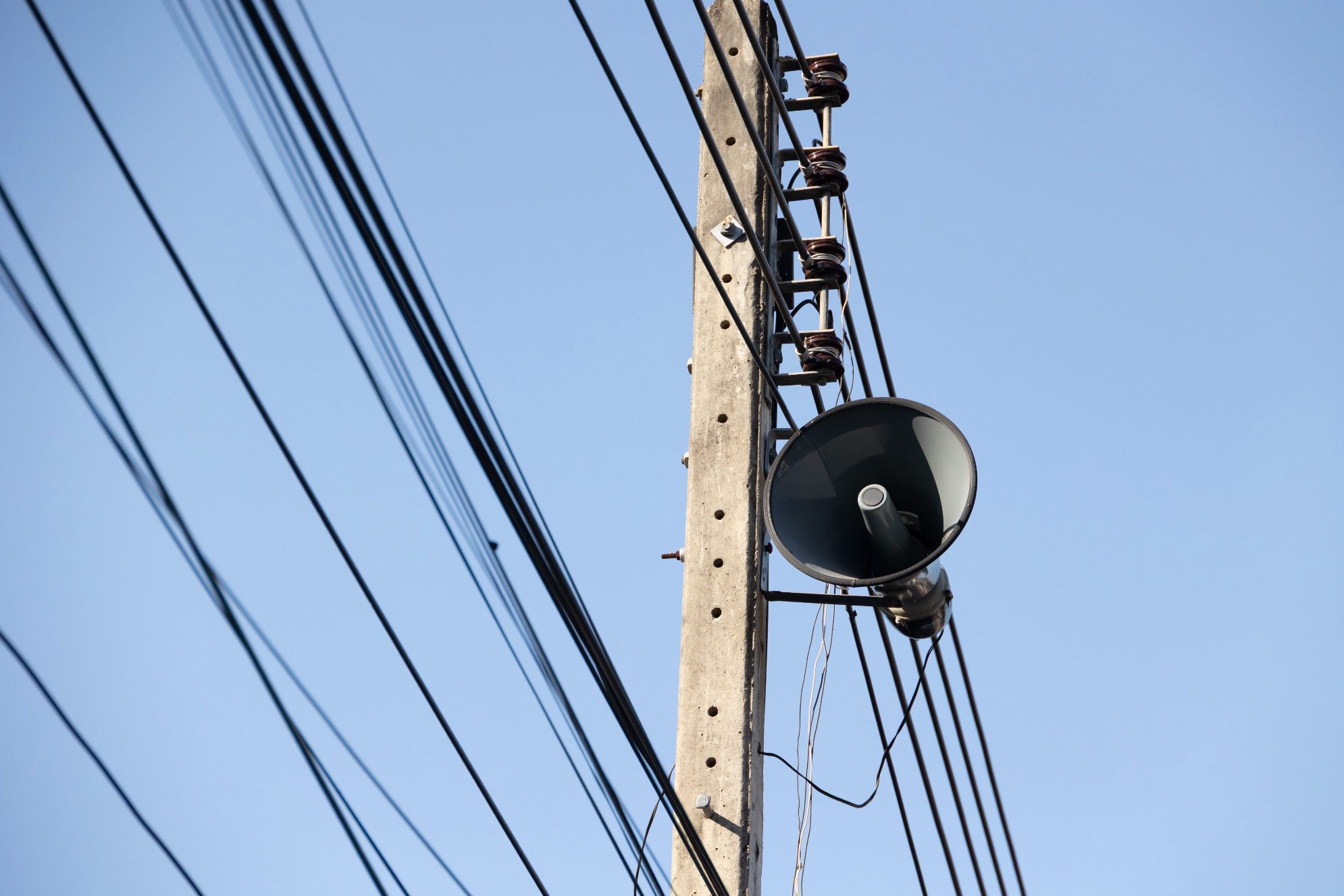 Тревогу в Сочи объявляют через сирено-речевое оповещение. Источник: Shutterstock