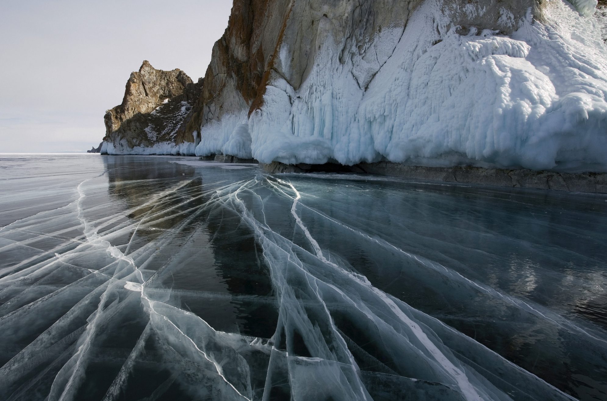Байкал в марте.Источник фото: Медиабанк
