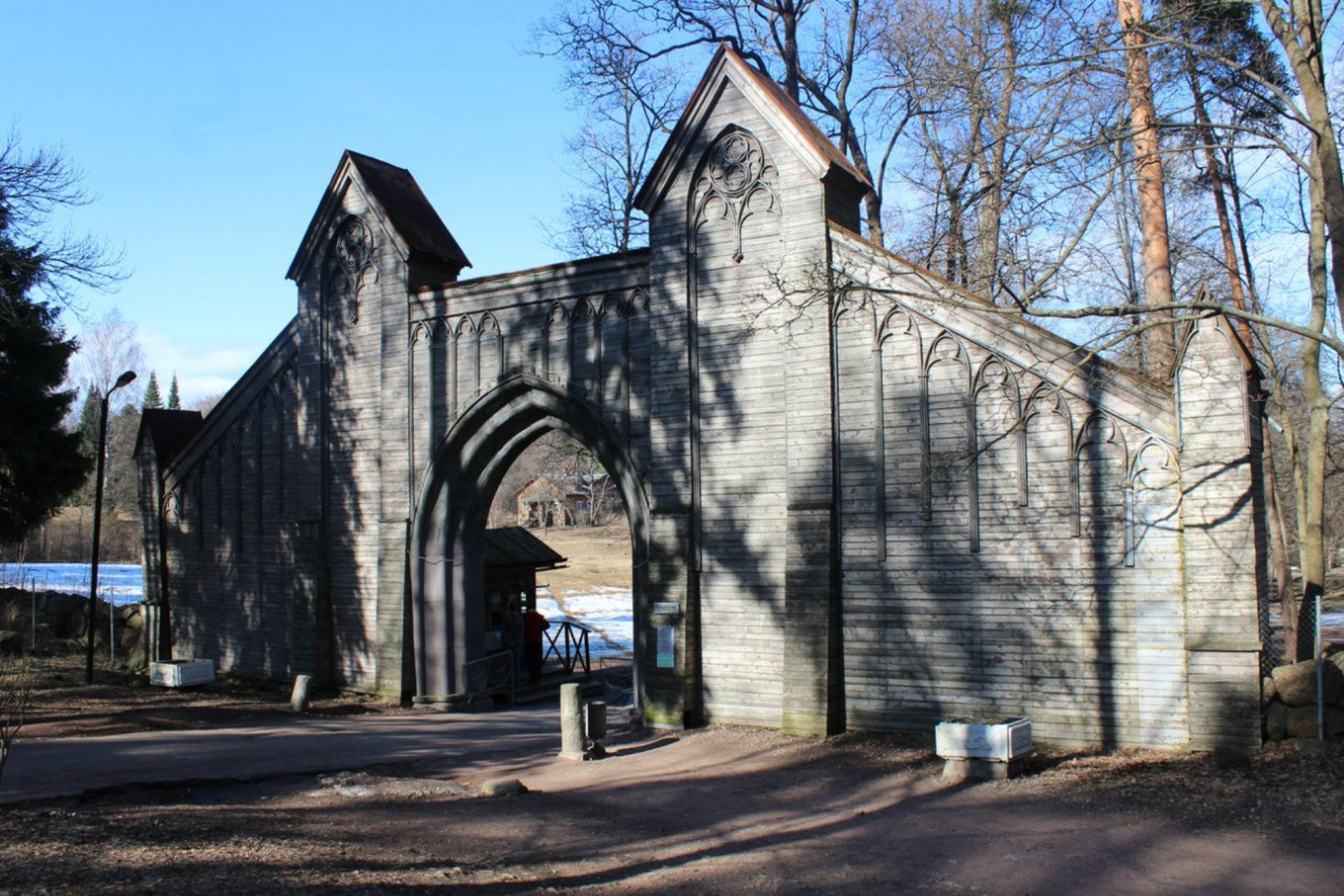 Главные ворота парка Монрепо. Источник фото: Google Drive. Автор: Маркелова Юлия