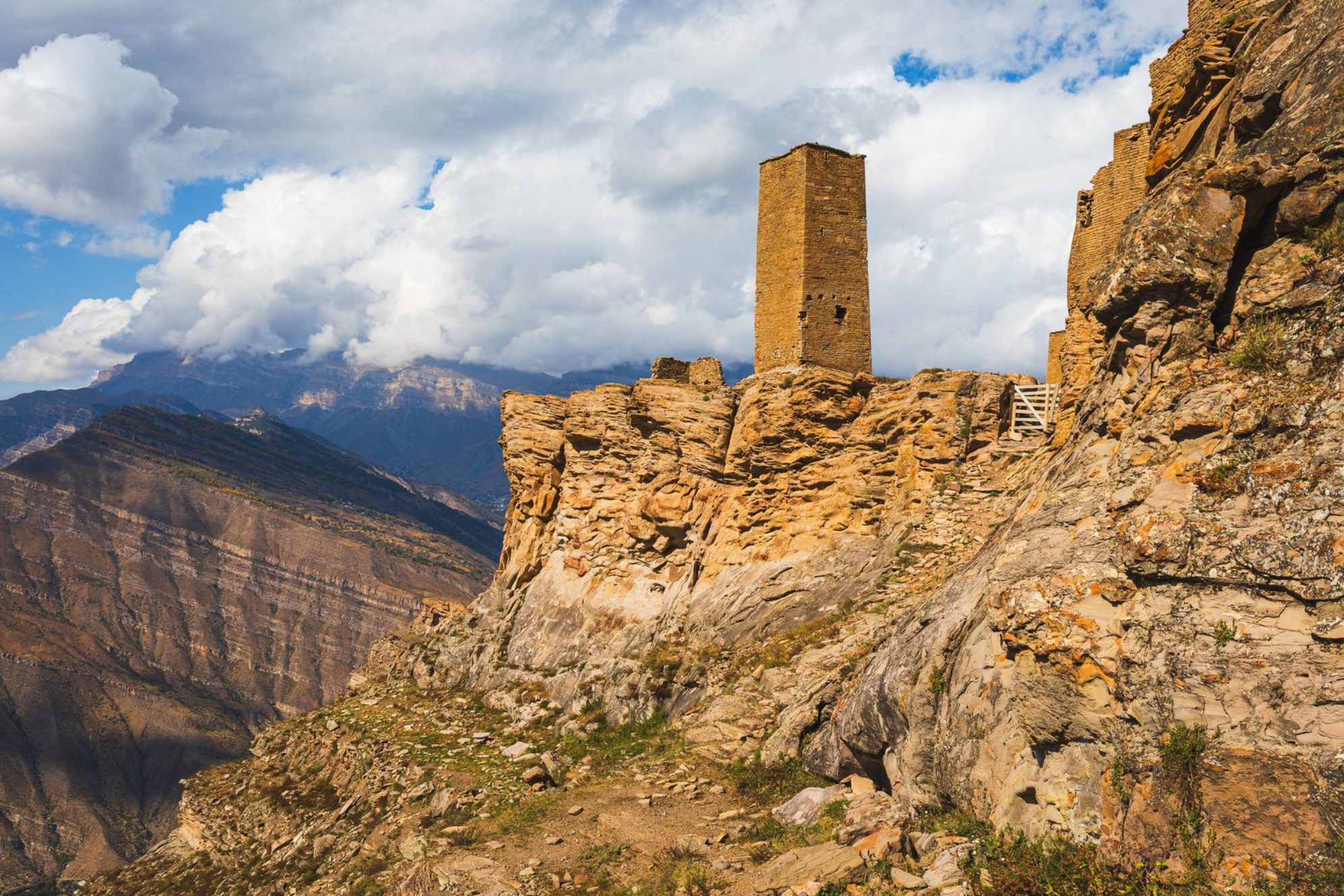 В селе Гоор сохранилось семь сторожевых башен. Источник фото: shutterstock.com