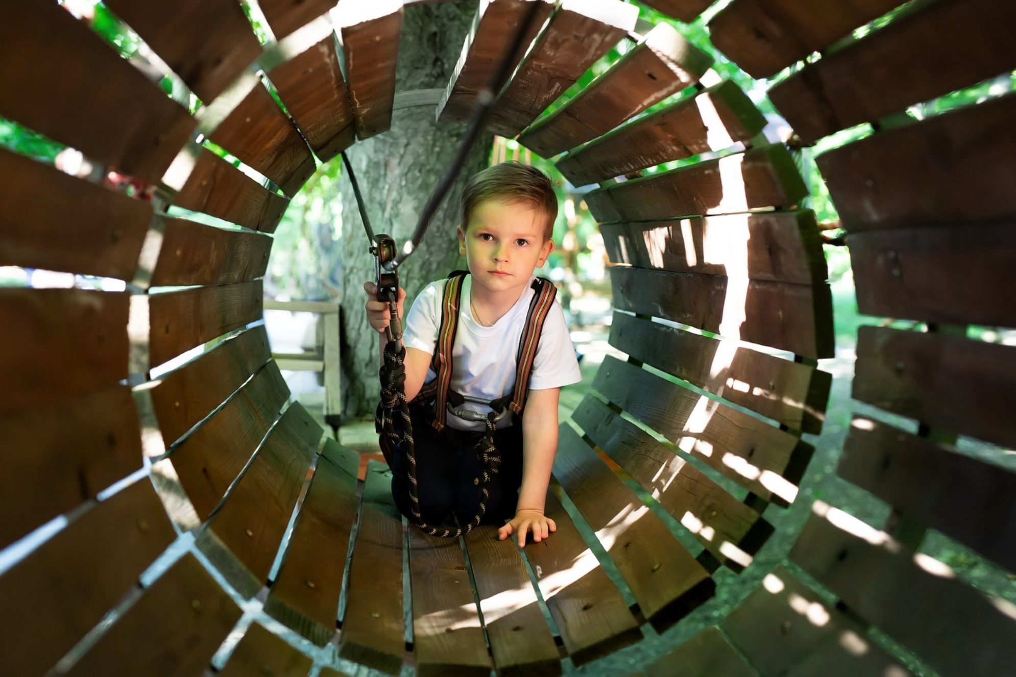 Преодоление препятствия Источник фото: elements.envato.com