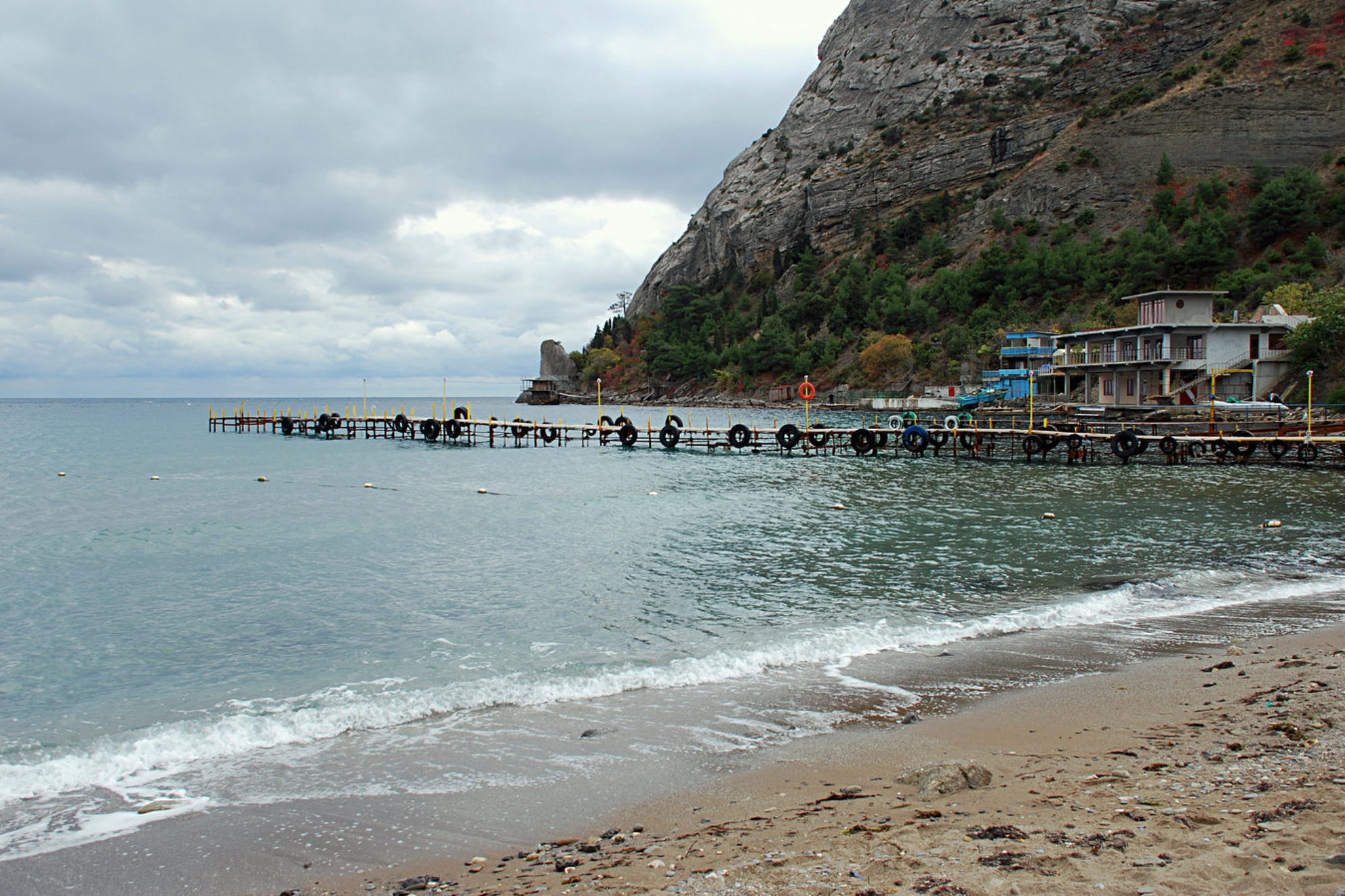 Вид на Синюю бухту. Источник фото: Shutterstock