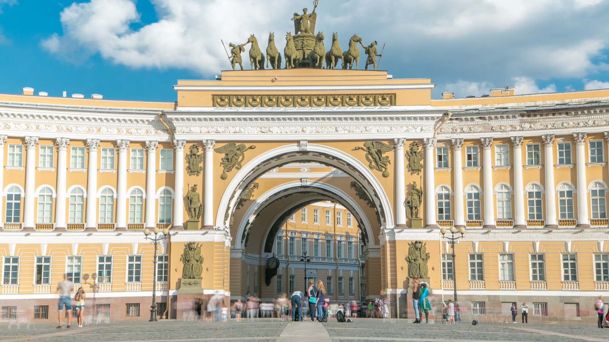 Главный штаб Эрмитажа в Санкт-Петербурге в 2025 году: билеты, режим работы и что посмотреть