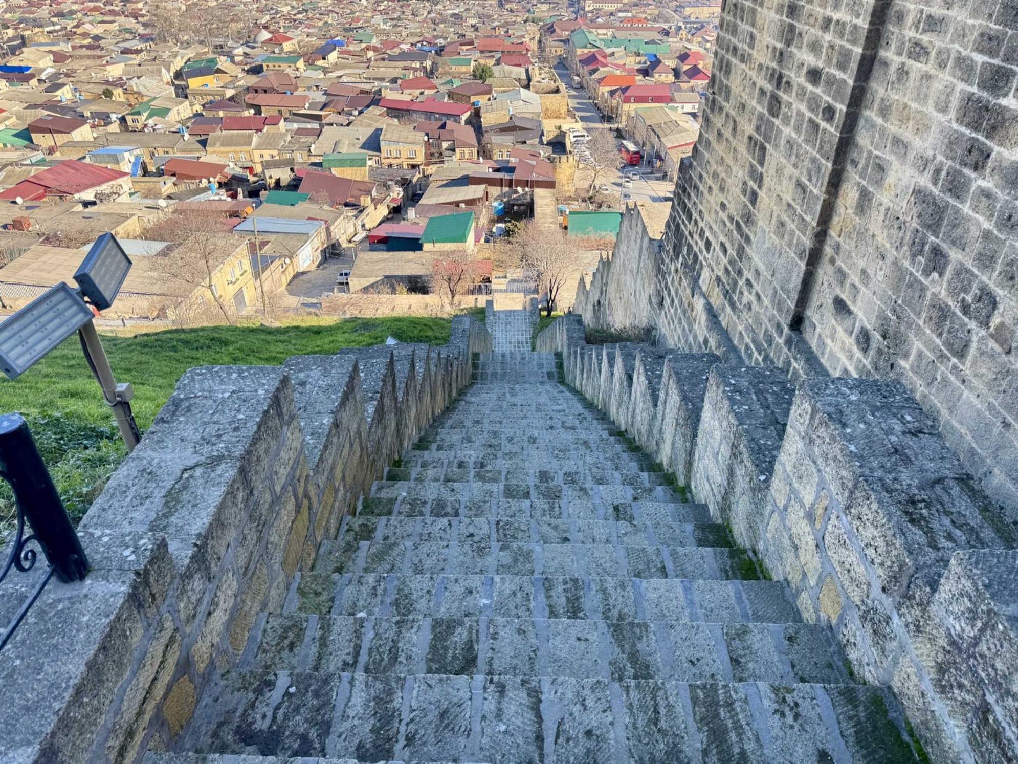 Магалы – вид из крепости Нарын-Кала. Город Дербент. Автор: Кристина Лазарева