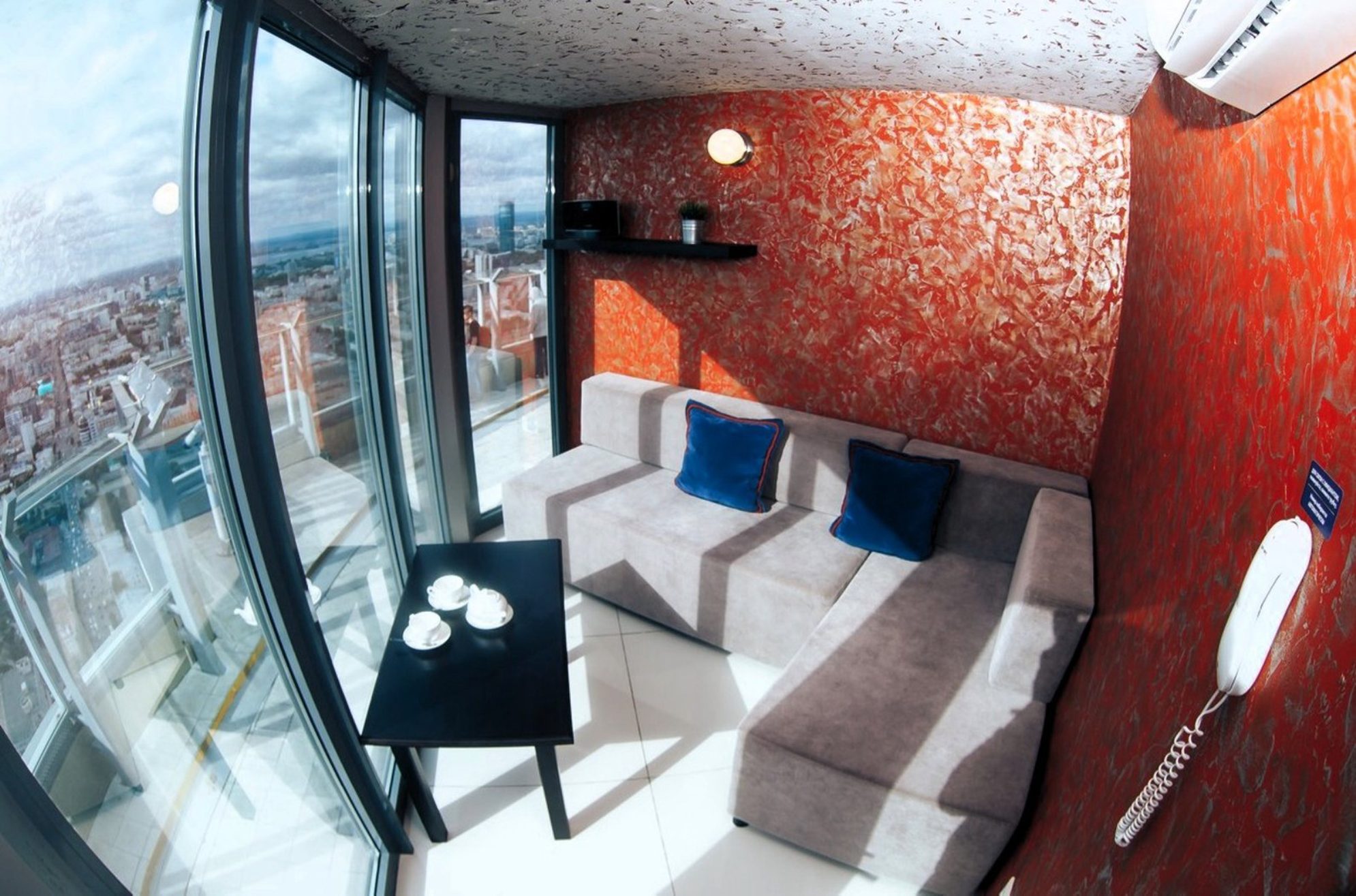 Обзорные VIP-комнаты на смотровой площадке.Автор фото: Любовь Федорова