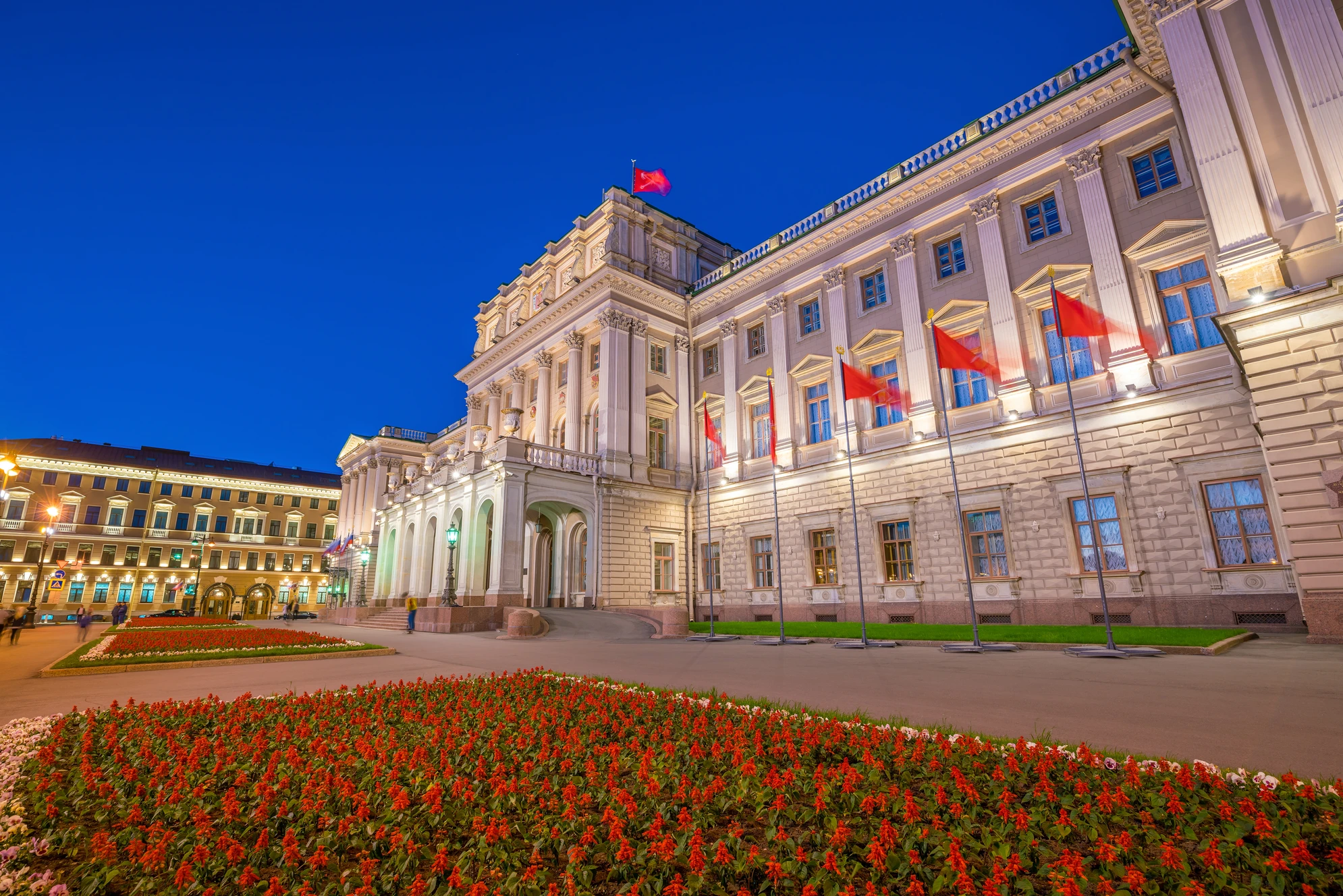 Мариинский дворец - выдающийся памятник архитектуры и истории, расположенный в самом сердце Санкт-Петербурга. Источник: Shutterstock