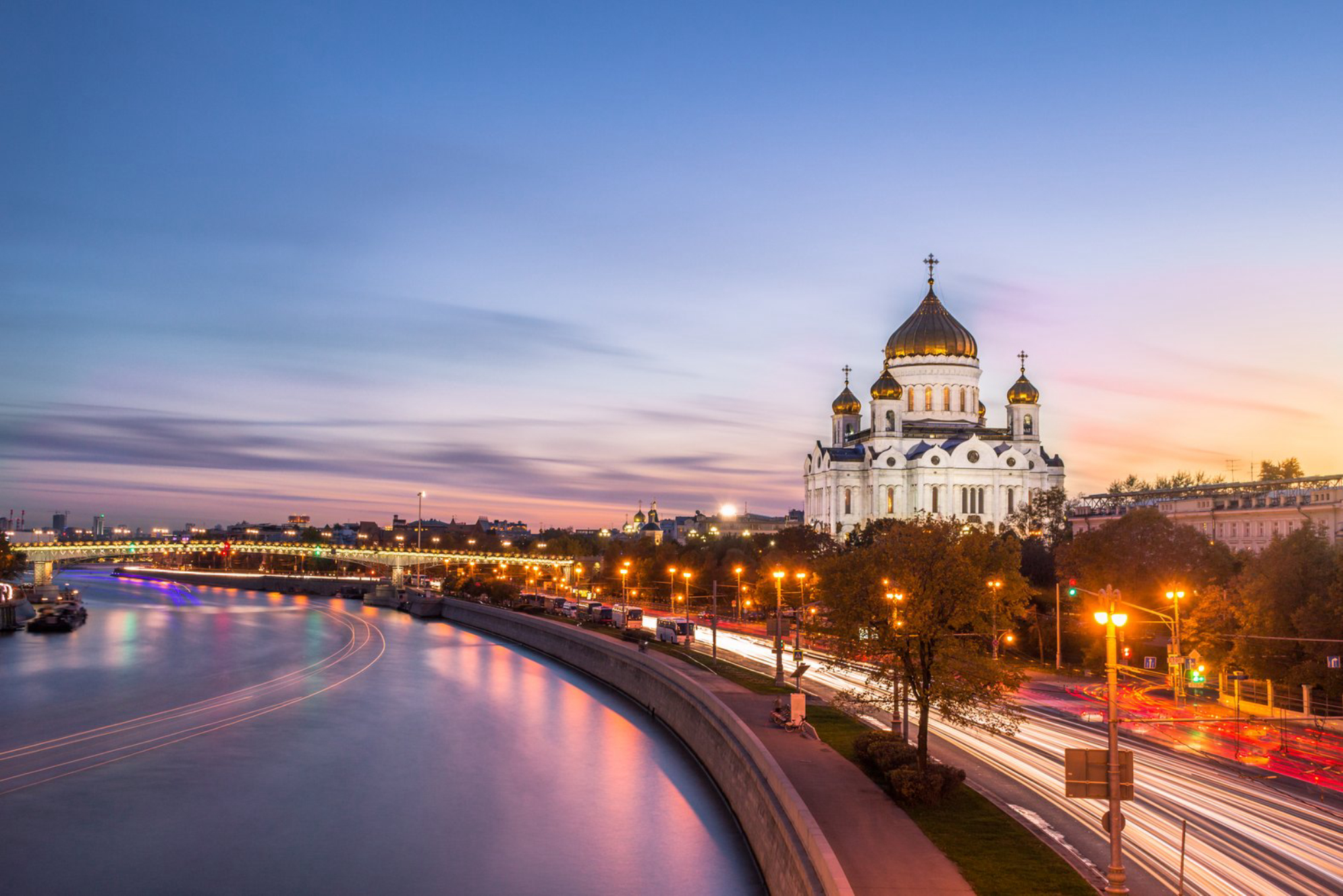 Вид на Храм Христа Спасителя. Источник фото: elements.envato.com