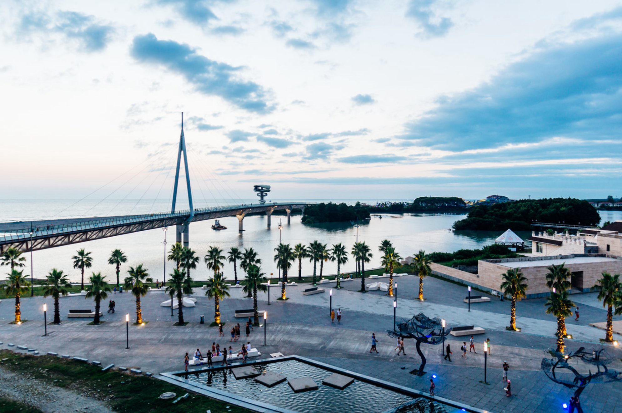 Анаклия подойдет тем, кто хочет отдохнуть вдали от шума и зарядиться энергией природы. Источник: shutterstock.com