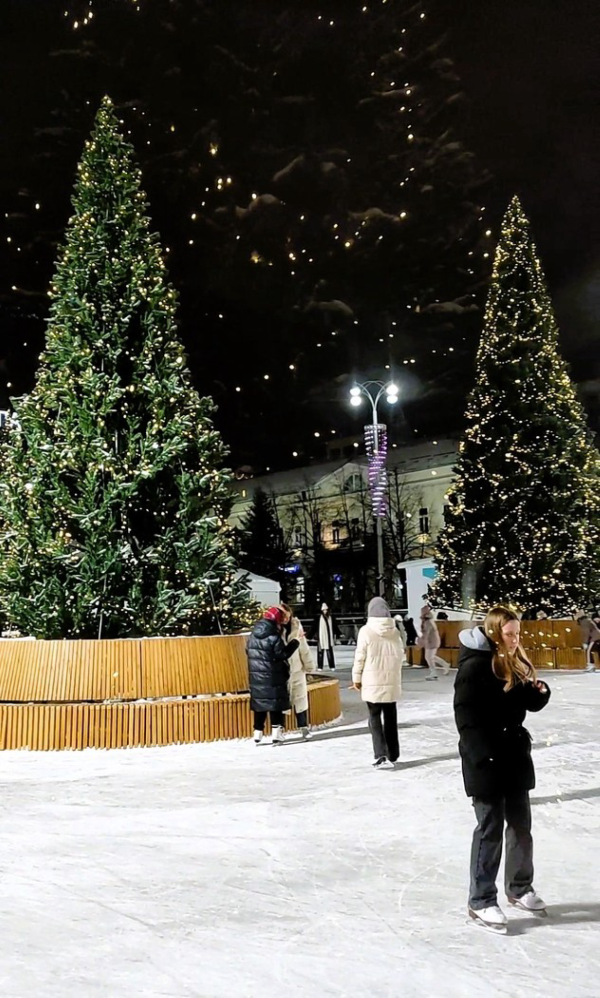 Каток в Екатеринбурге.Автор: Любовь Федорова