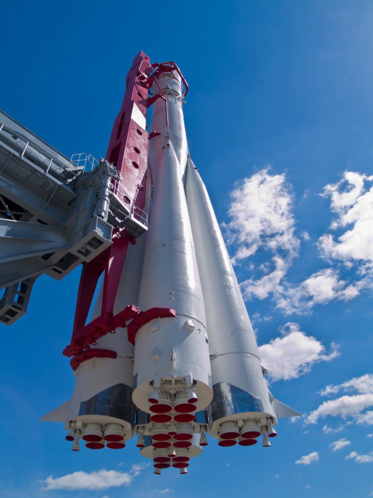 На ВДНХ можно также посмотреть на первую советскую ракету-носитель «Восток». Это макет в натуральную величину. Источник фото: shutterstock.com