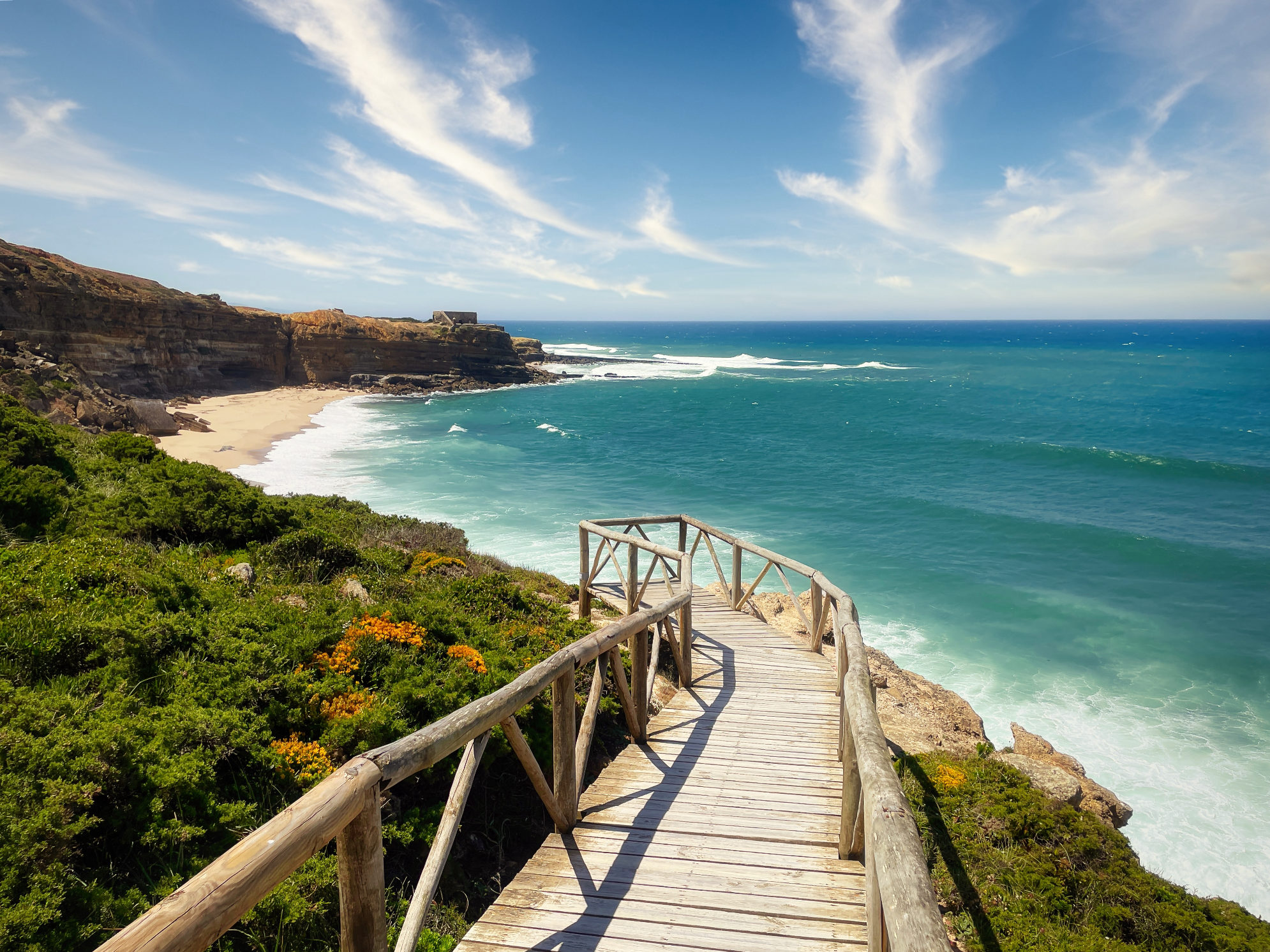 Красивый пейзаж побережья океана в Португалии. Источник: Shutterstock