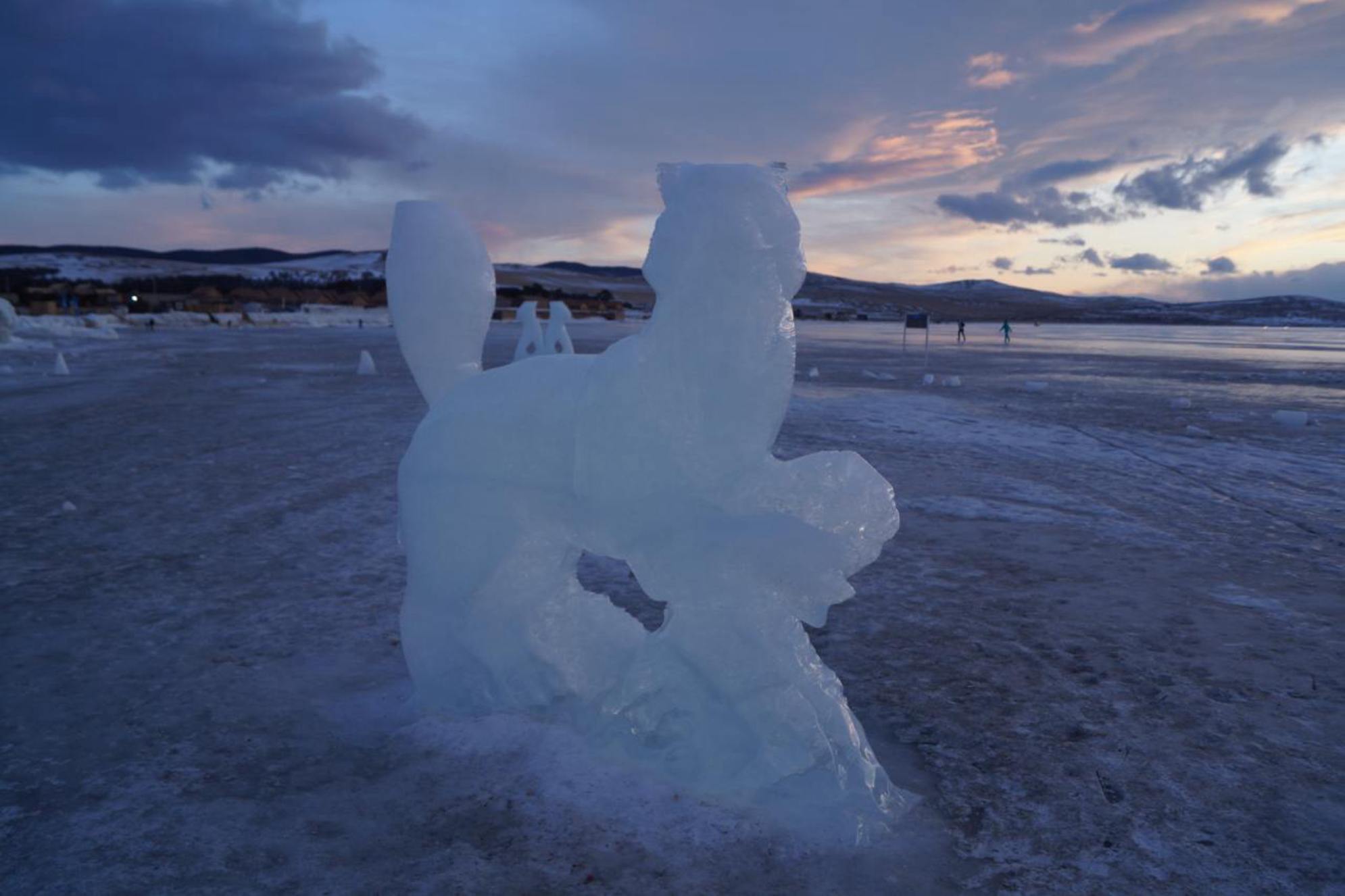 Скульптура изо льда. Автор фото: Марина Тихомирова