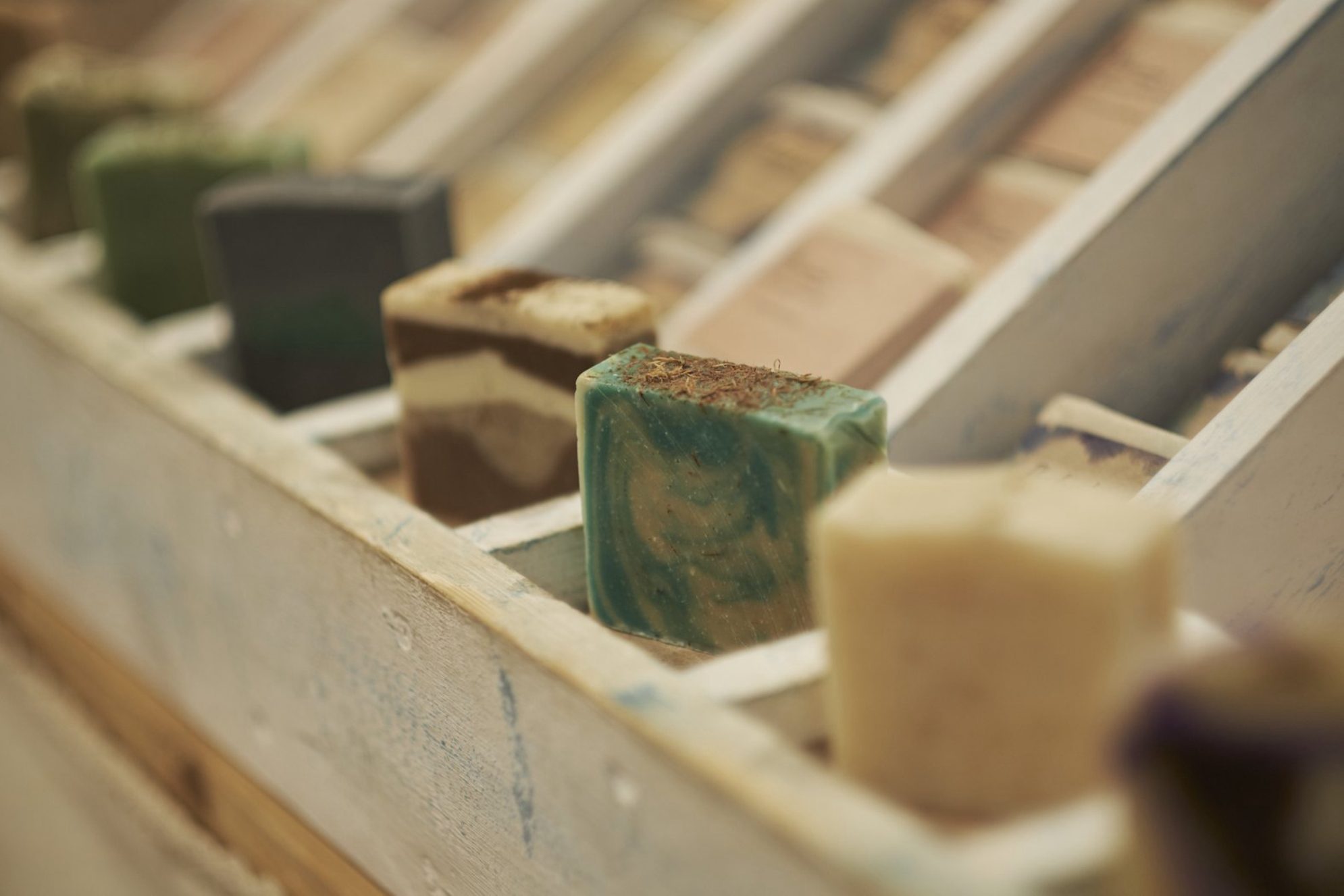 Мыло ручной работы.