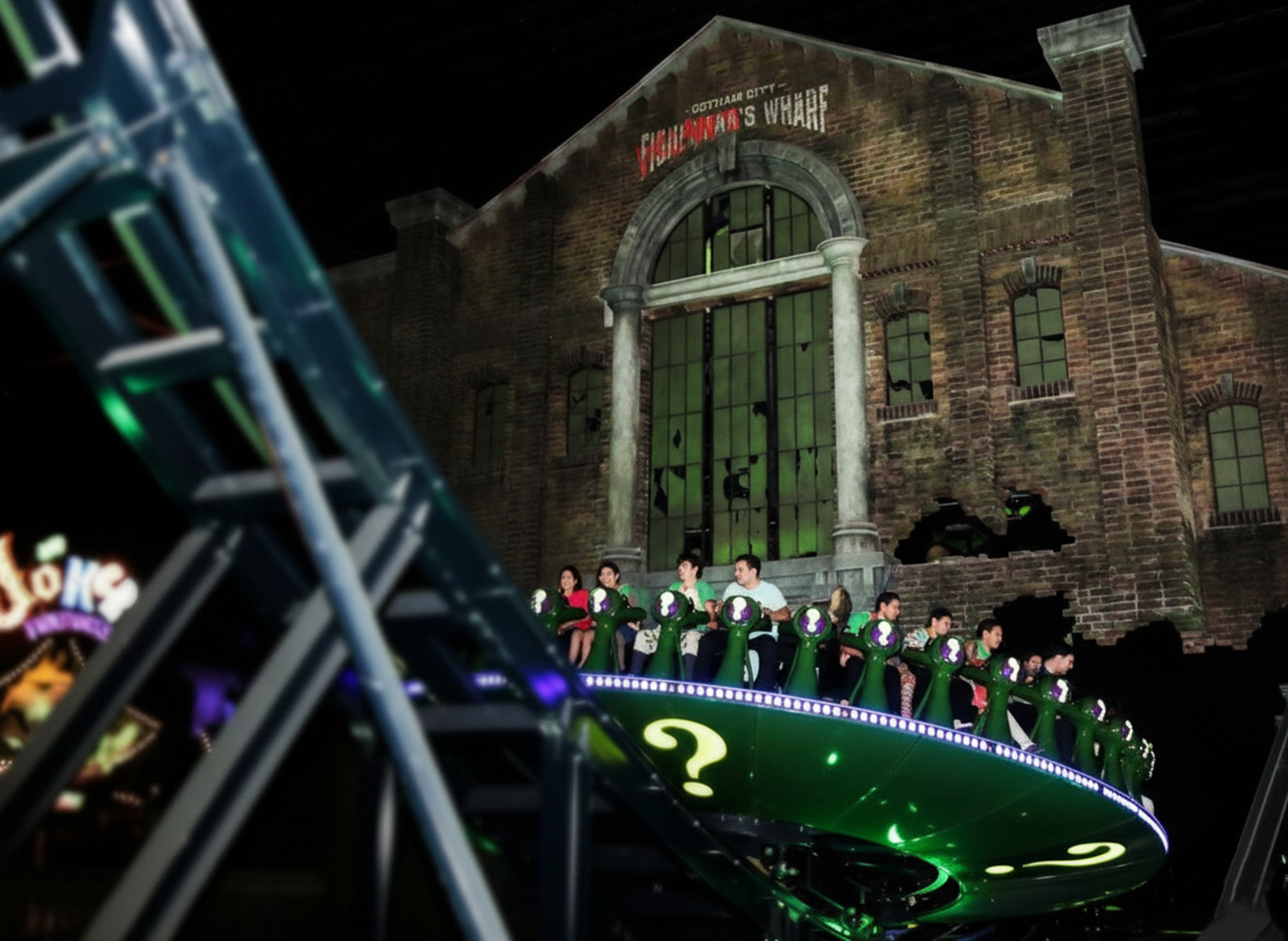 Аттракционы загадочника в Готэме