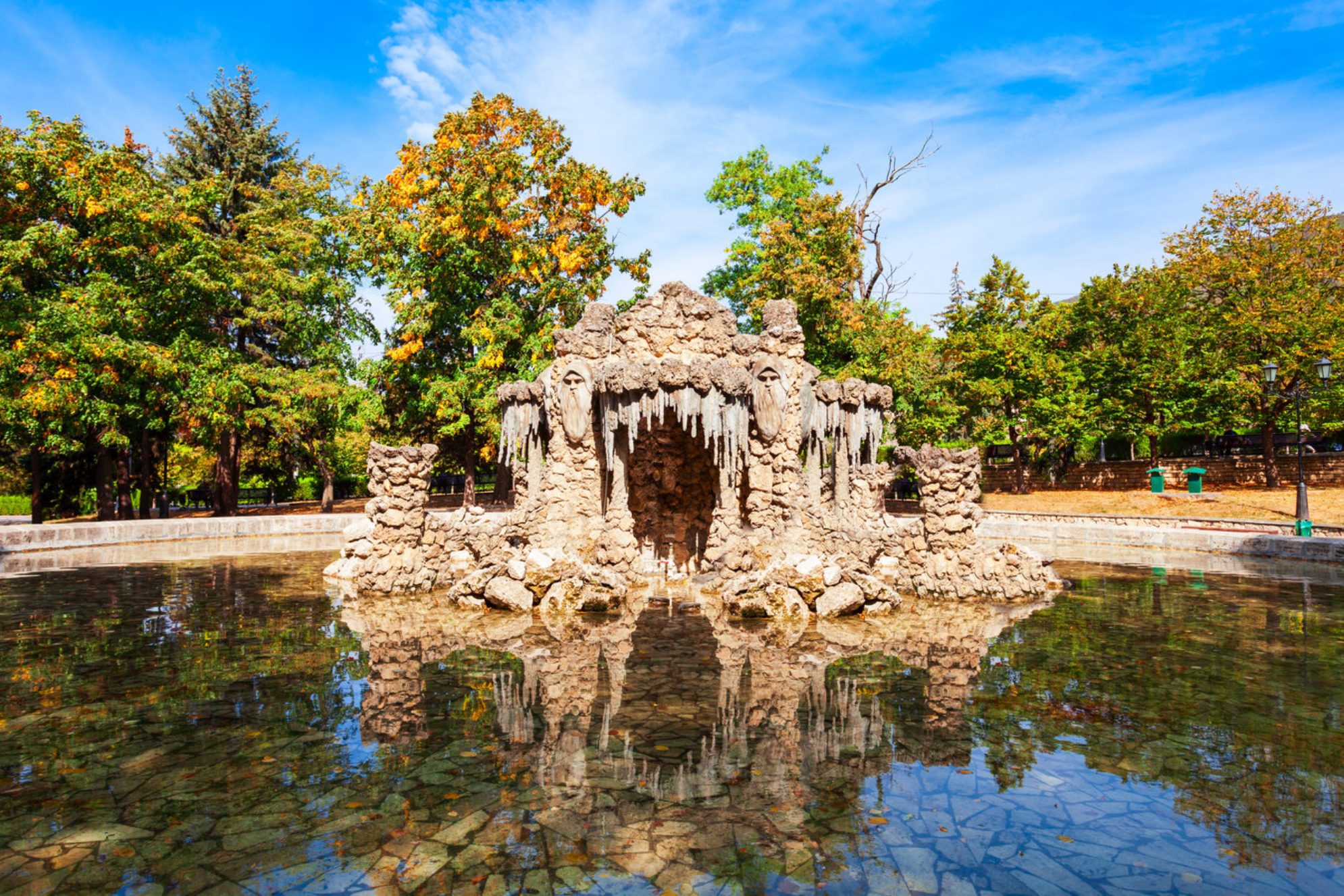 Уже более столетия «Сказка» украшает Пятигорск и стала одним из самых узнаваемых символов этого курортного города, который обязательно стоит увидеть лично. Источник: Shutterstock