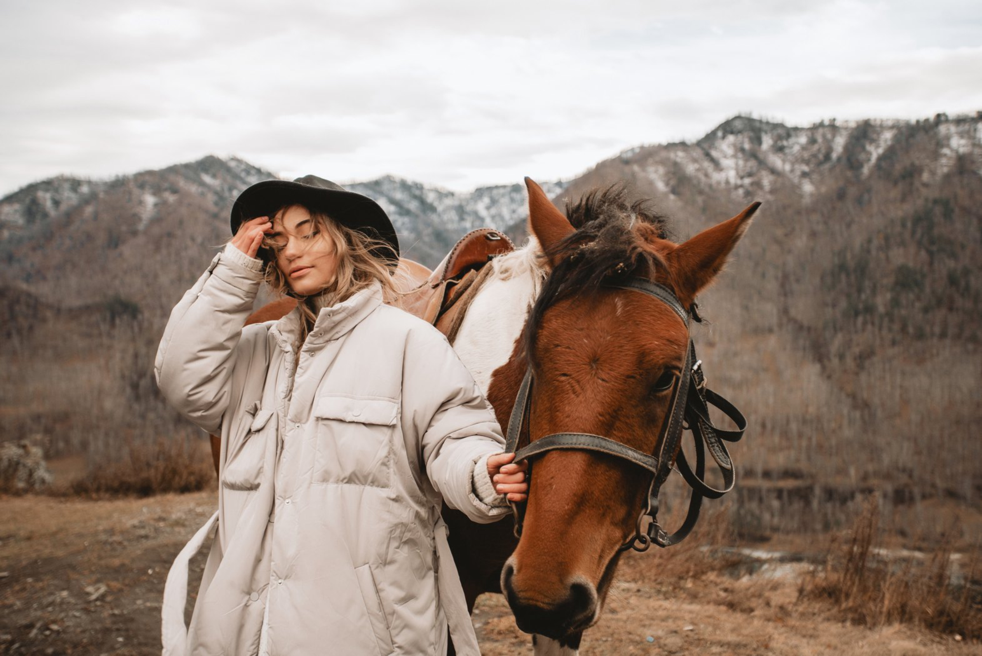 Конные прогулки на горе Тарки-Тау - верхом над Махачкалой
