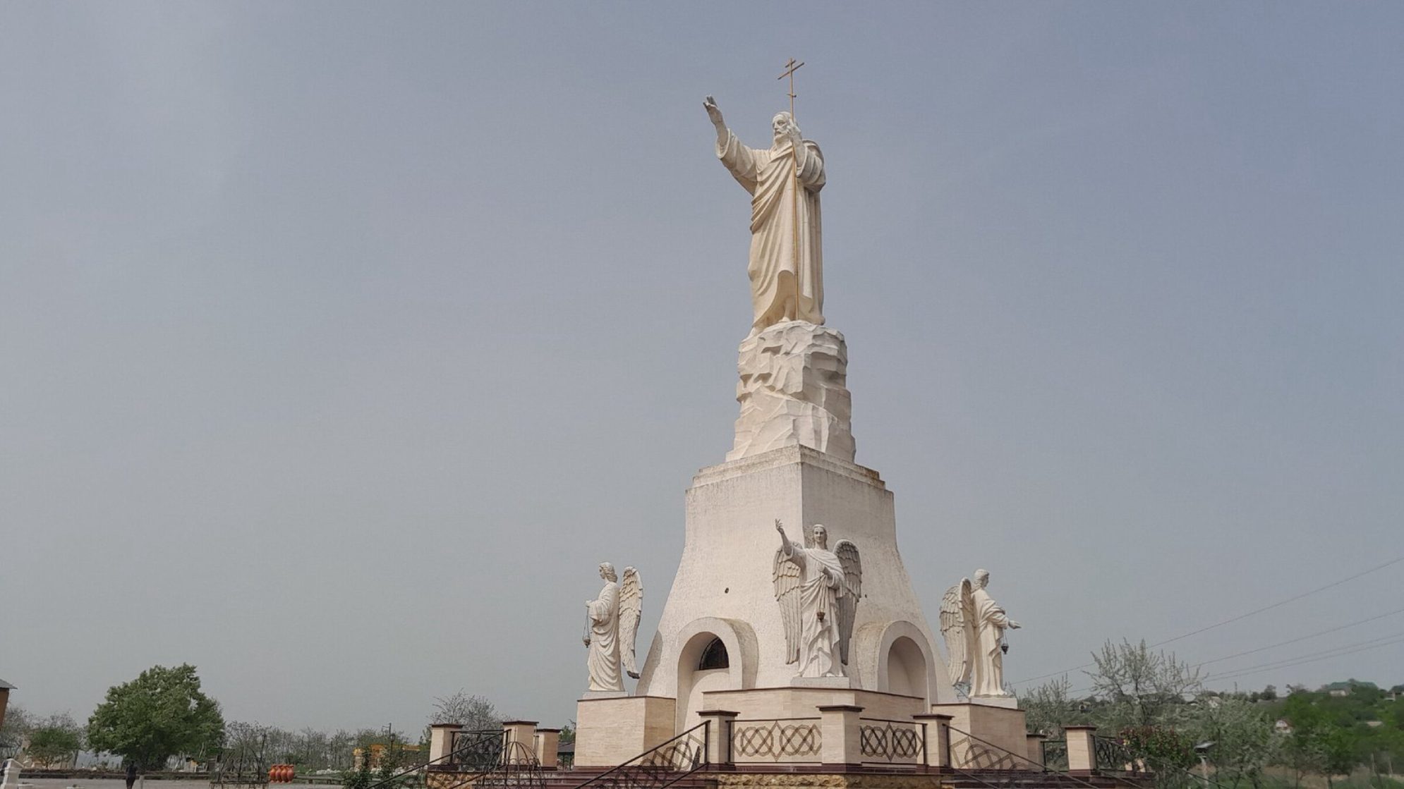 22-метровая статуя Христа. Автор фото: Ирина Жарикова