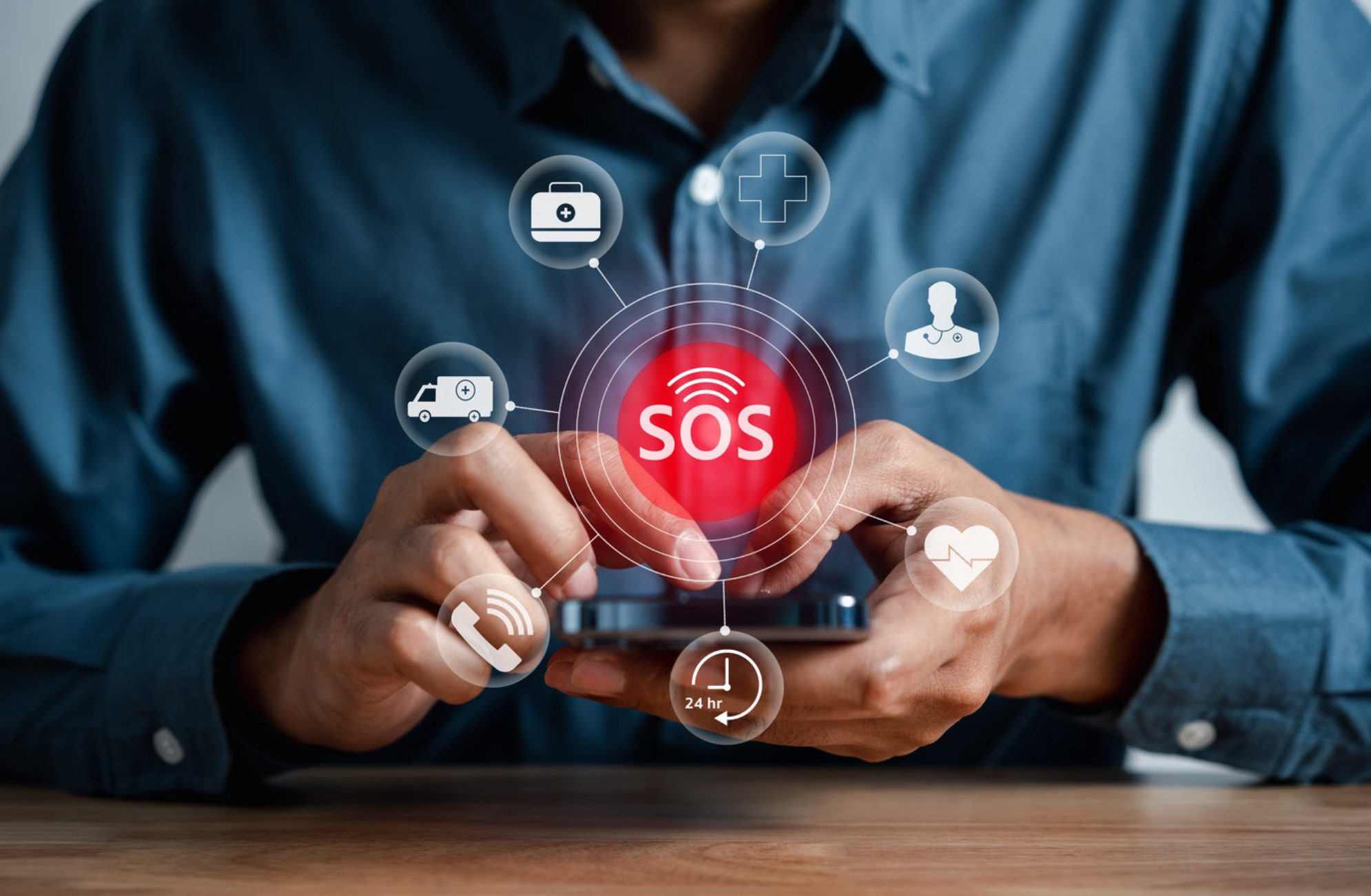 Сохраните экстренные службы Индонезии к себе в телефонный справочник или в заметки. shutterstock.com