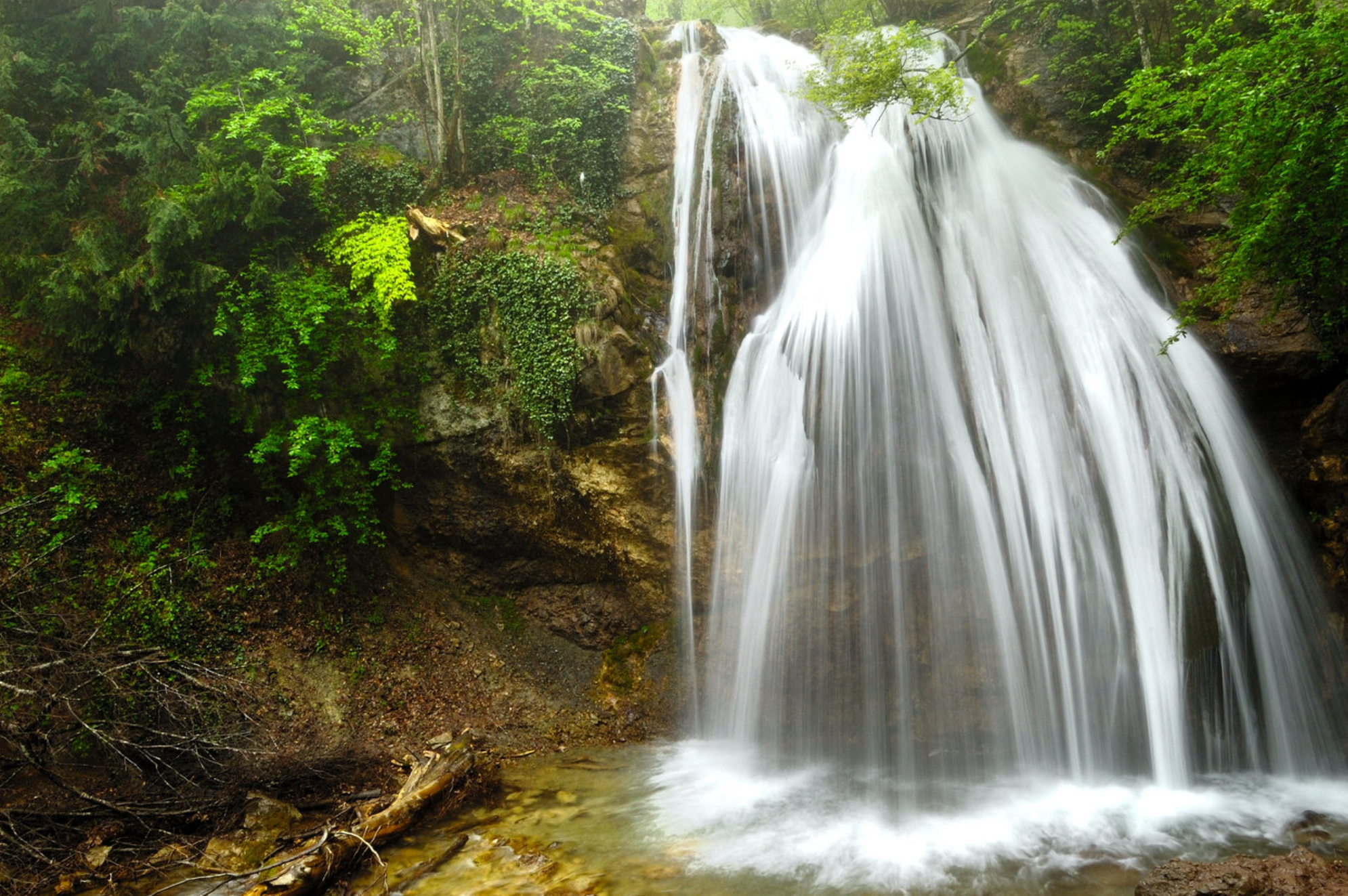 Водопад стоит каждого шага путешествия.Источник: shutterstock.com