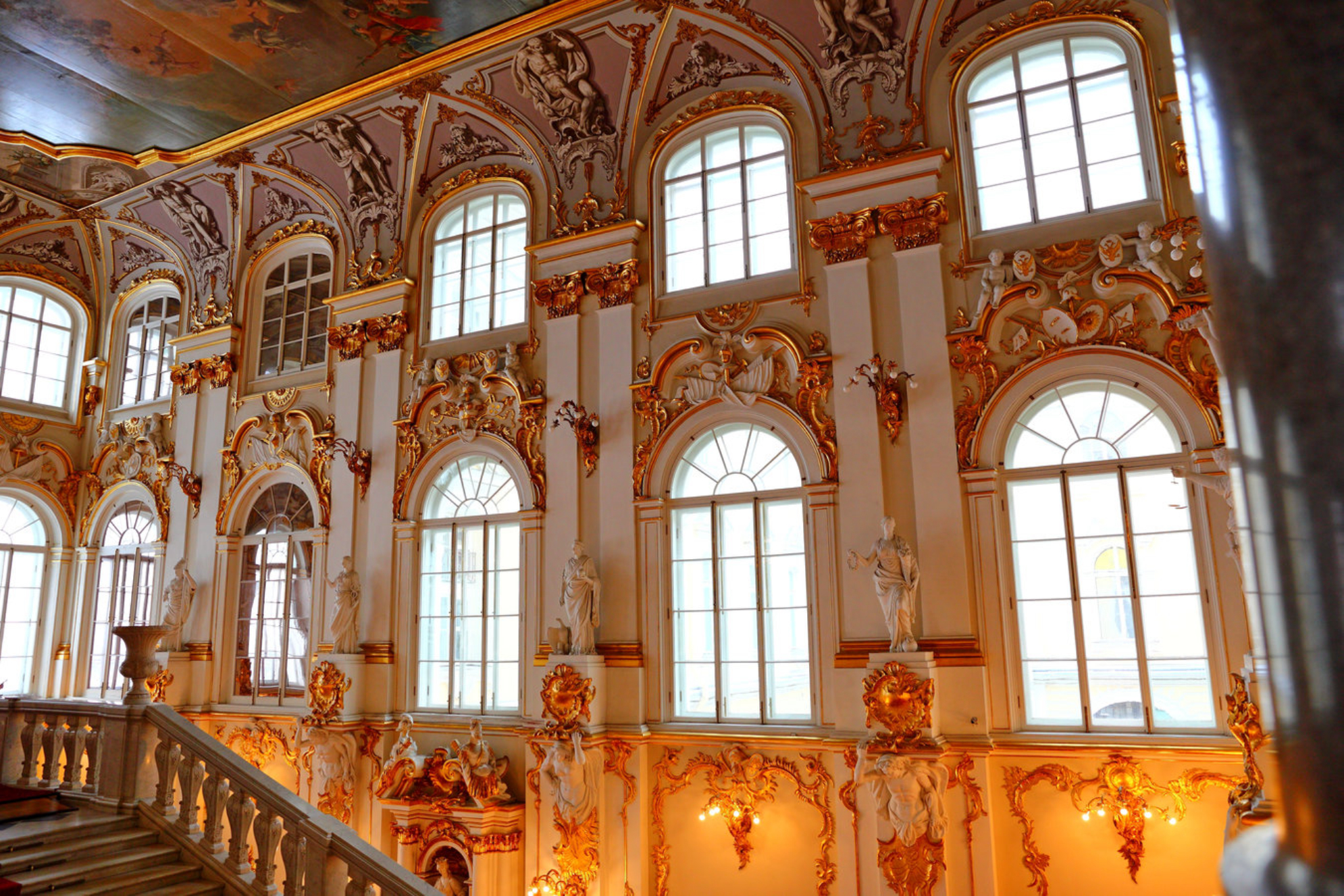 Величественная Иорданская лестница. Источник: Shutterstock