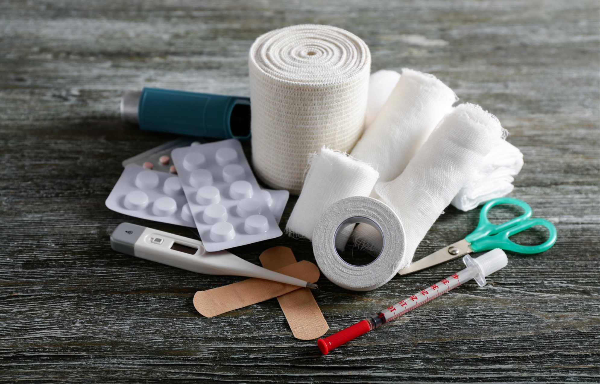 Аптечка - мастхэв в поездке elements.envato.com