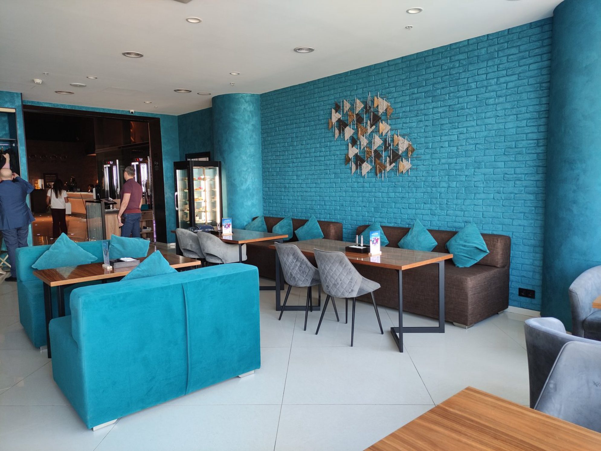 Один из залов ресторана «Влади BAR».Автор фото: Любовь Федорова