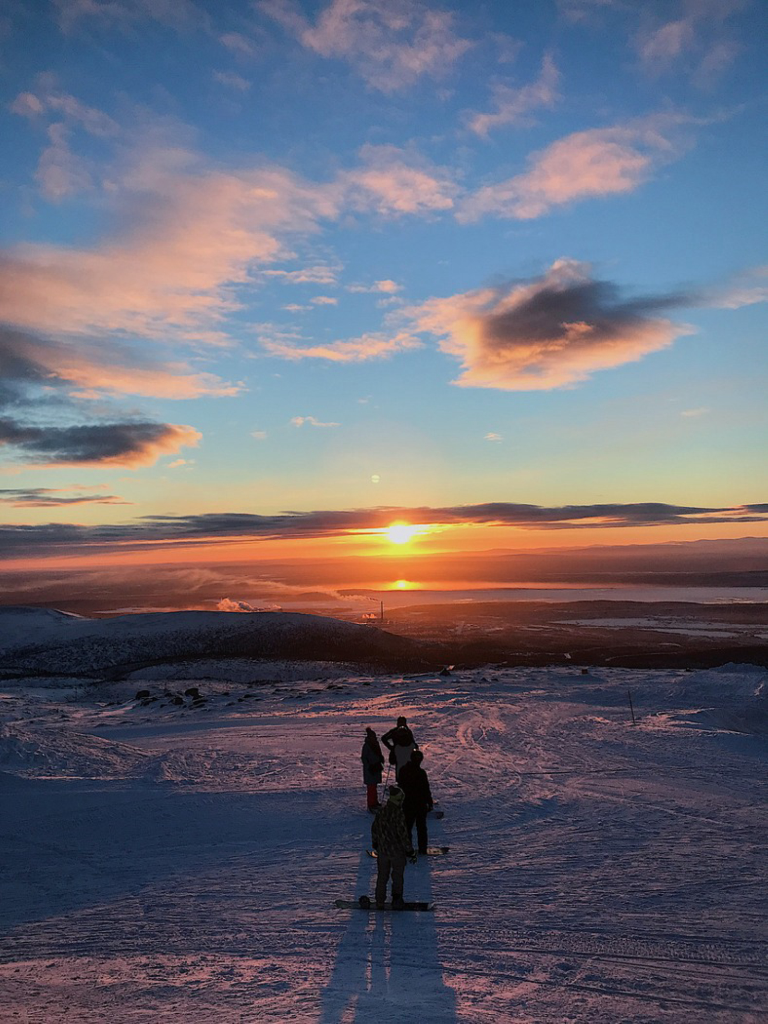 Солнце в Хибинах. Автор: Анастасия Рейзес