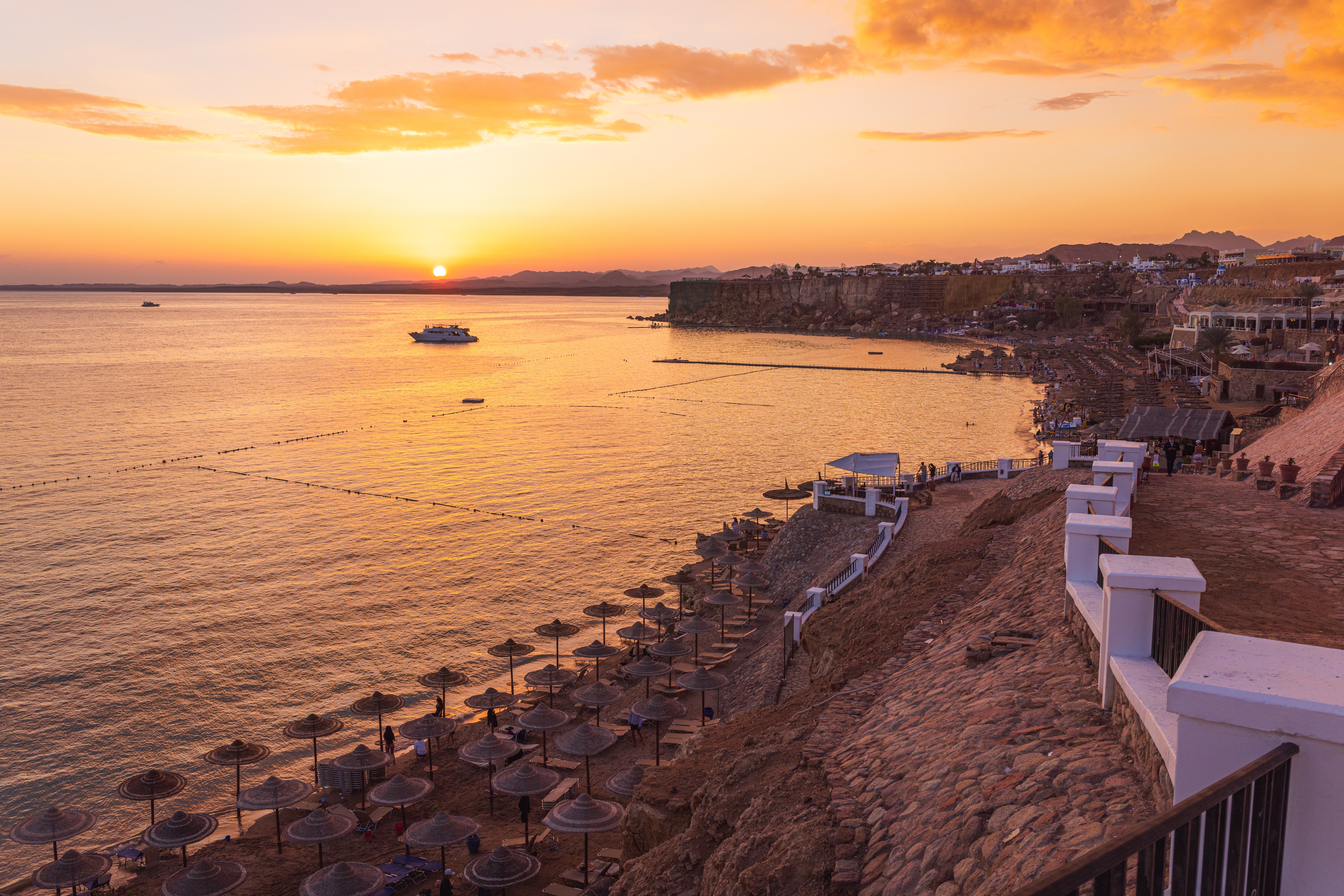 Пляж курорта Шарм-эль-Шейх. Источник: Shutterstock